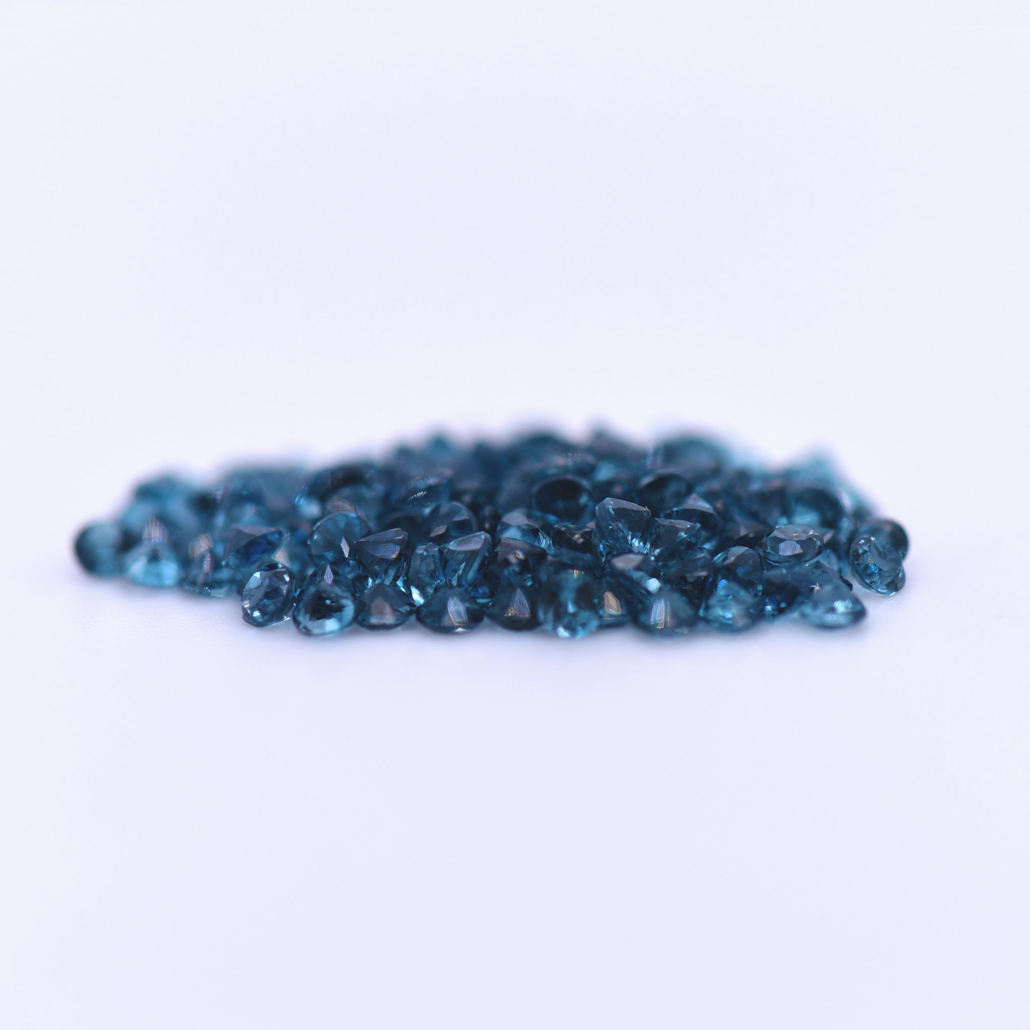2mm Round Faceted London Blue Topaz