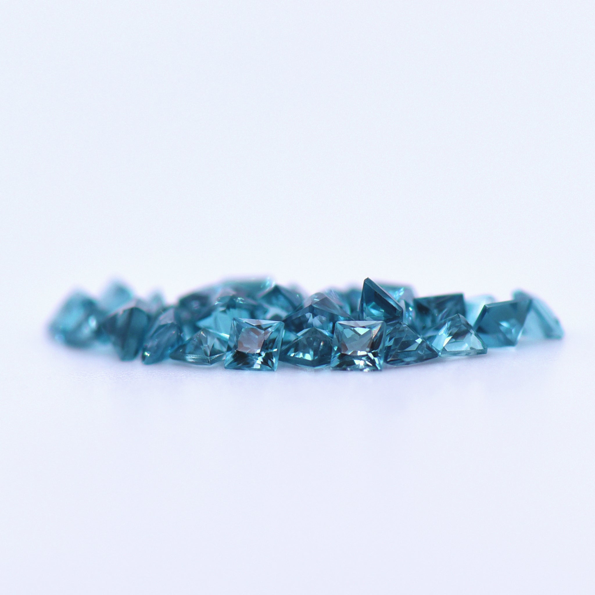 2.5x2.5 Square Princess Cut London Blue Topaz