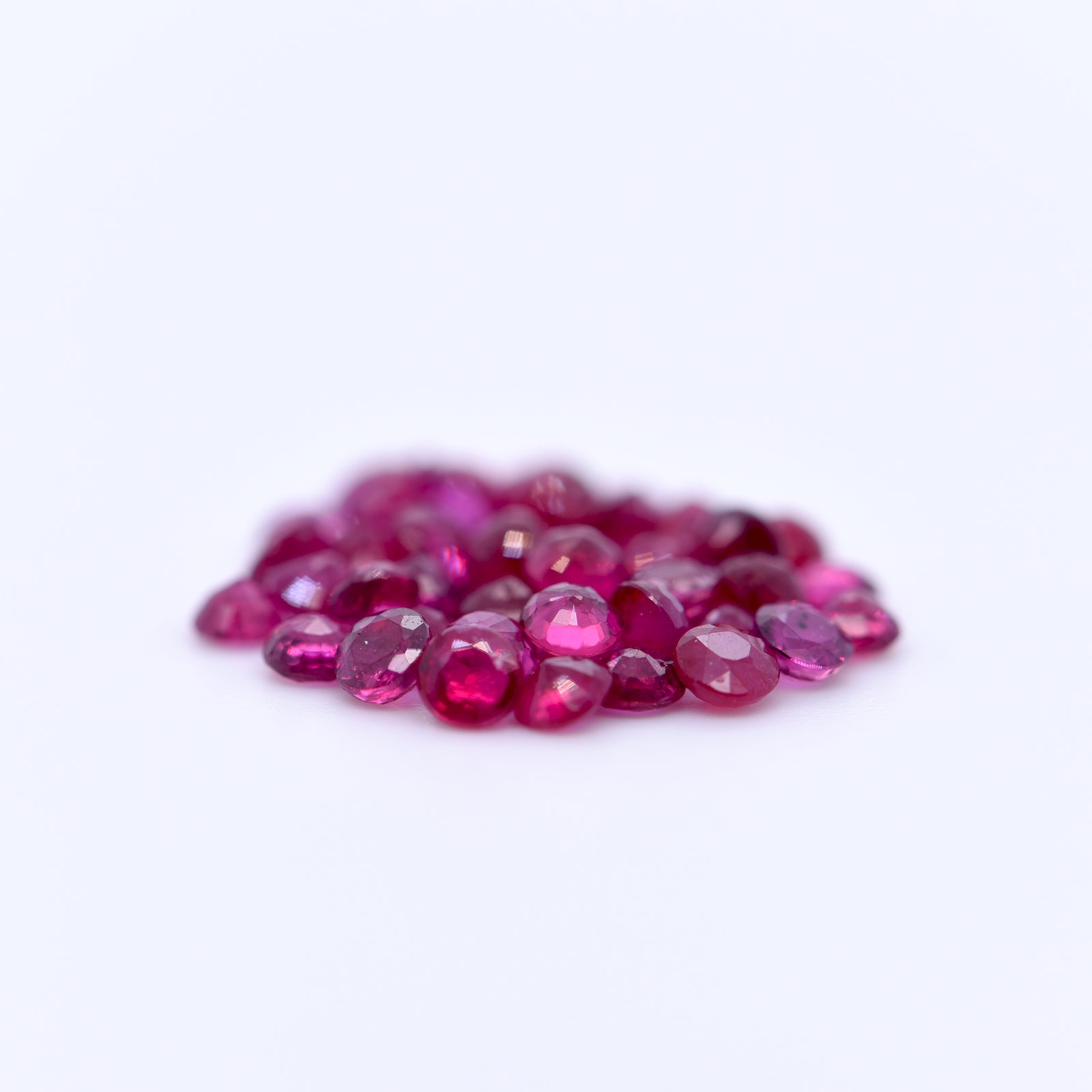 2.75mm Round Faceted Red Rubies