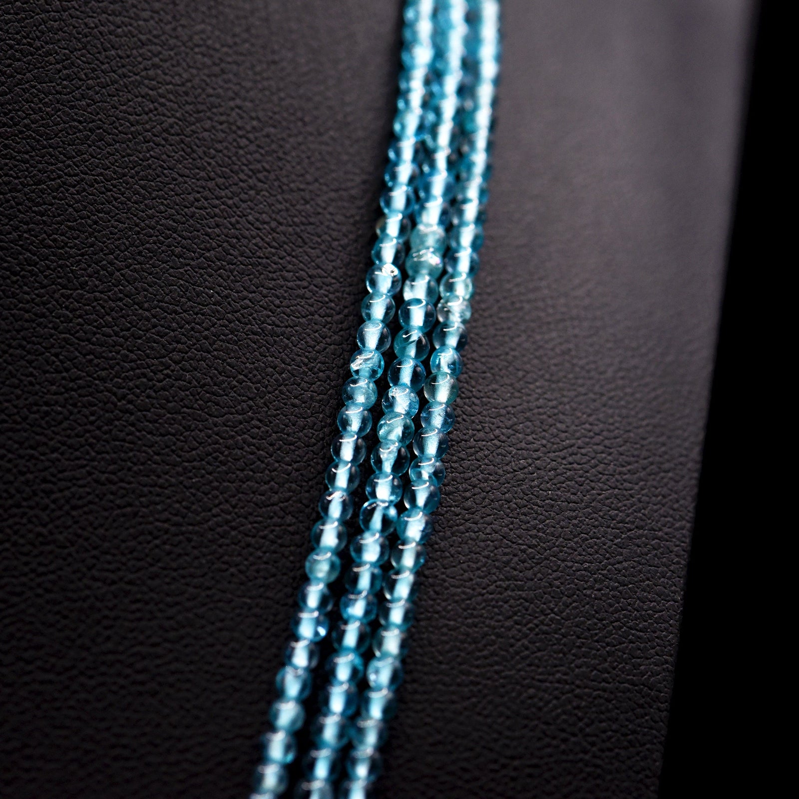 Apatite Beads