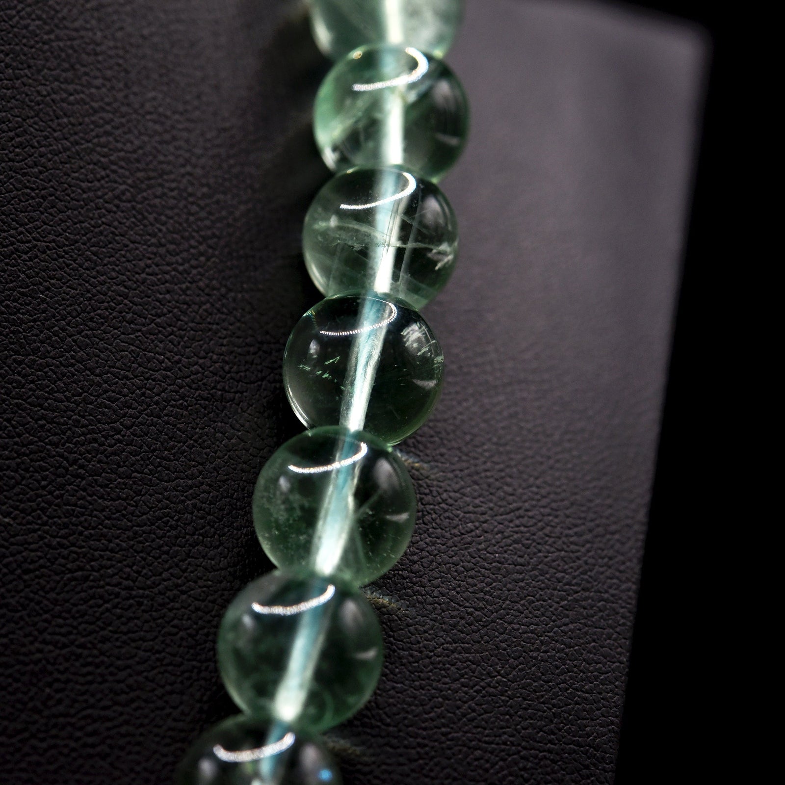 Fluorite Beads