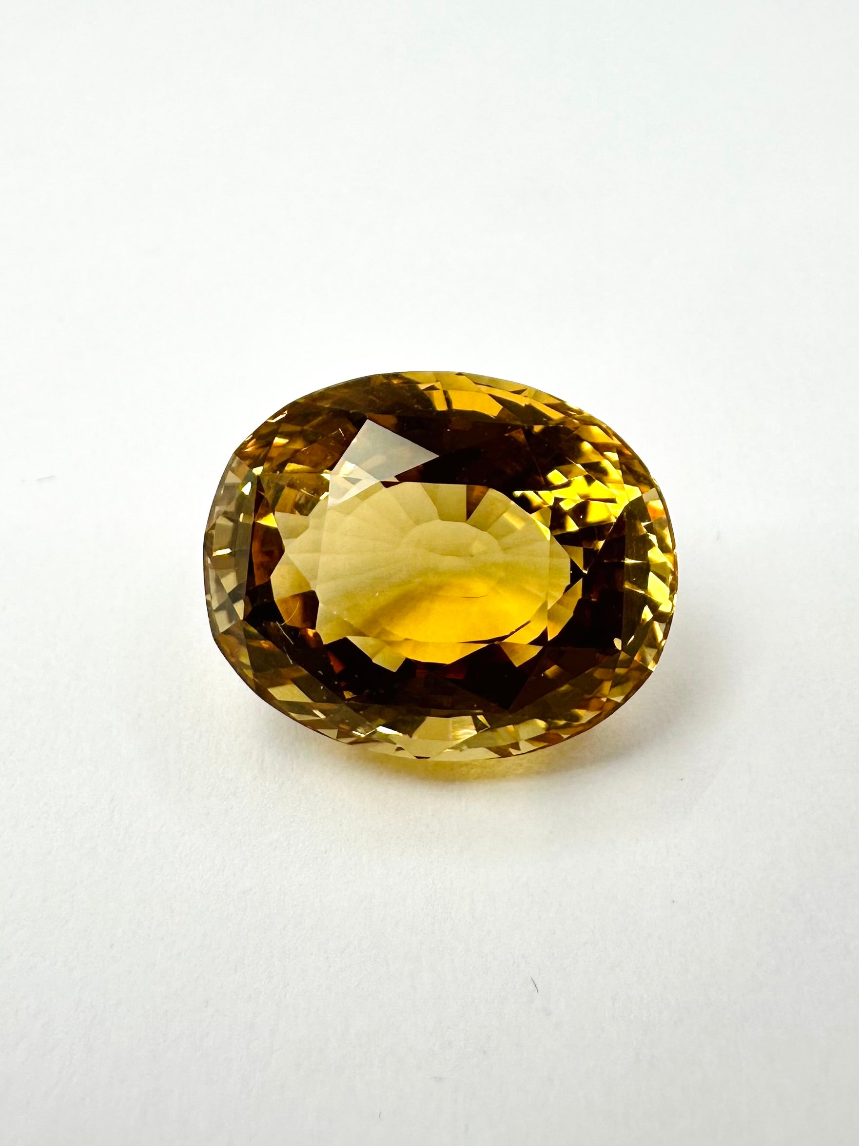 14.56cts 16.72x13.42mm Oval Faceted Citrine