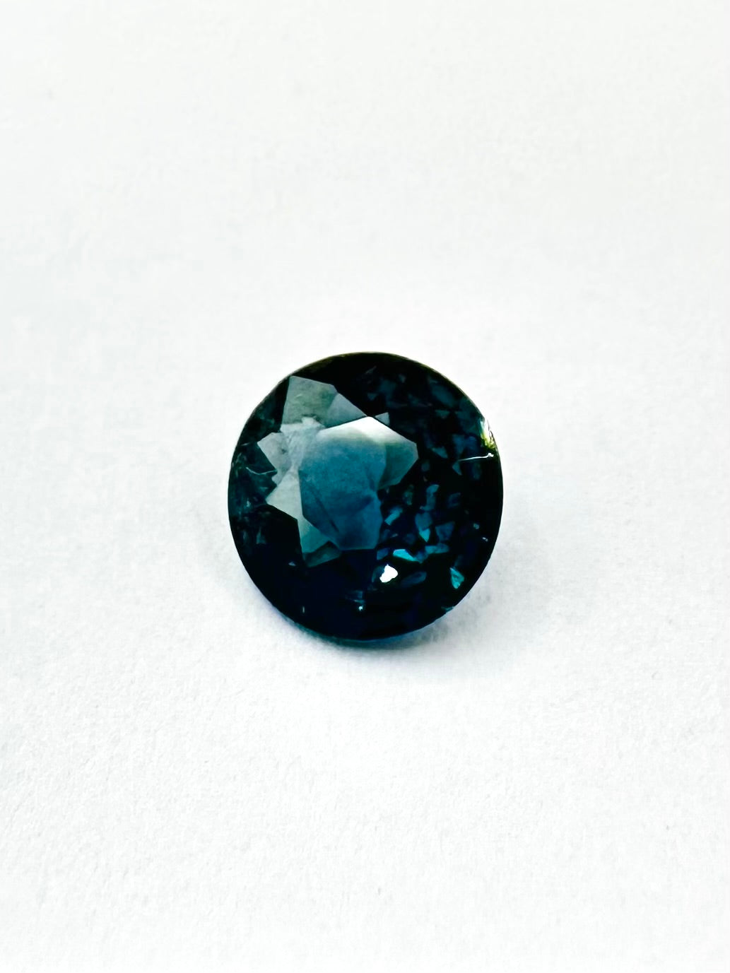1.01cts 6.76x3.15 round faceted Cobalt Spinel