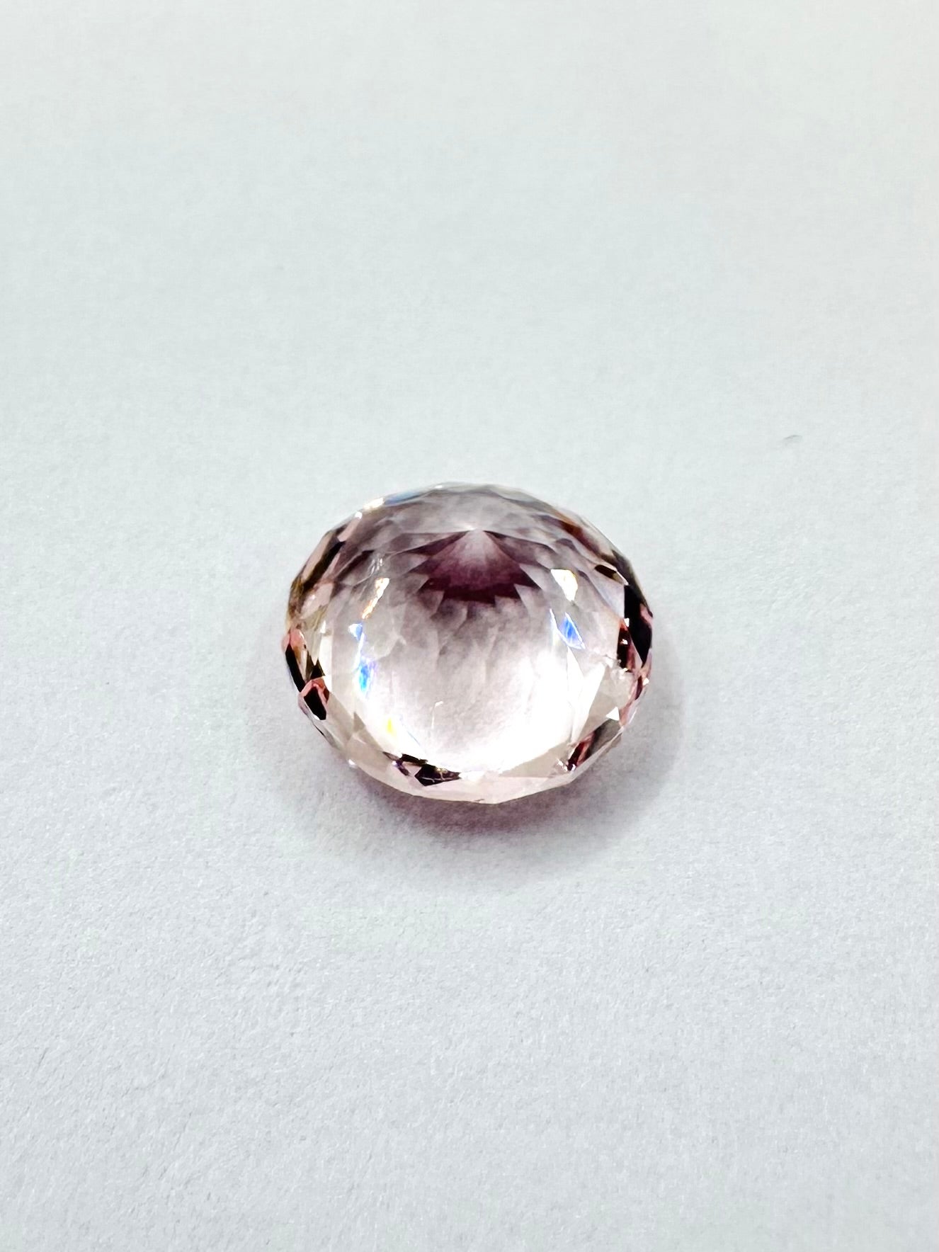 1.90cts 7.96x5.34 Round Faceted Soft Pink Morganite