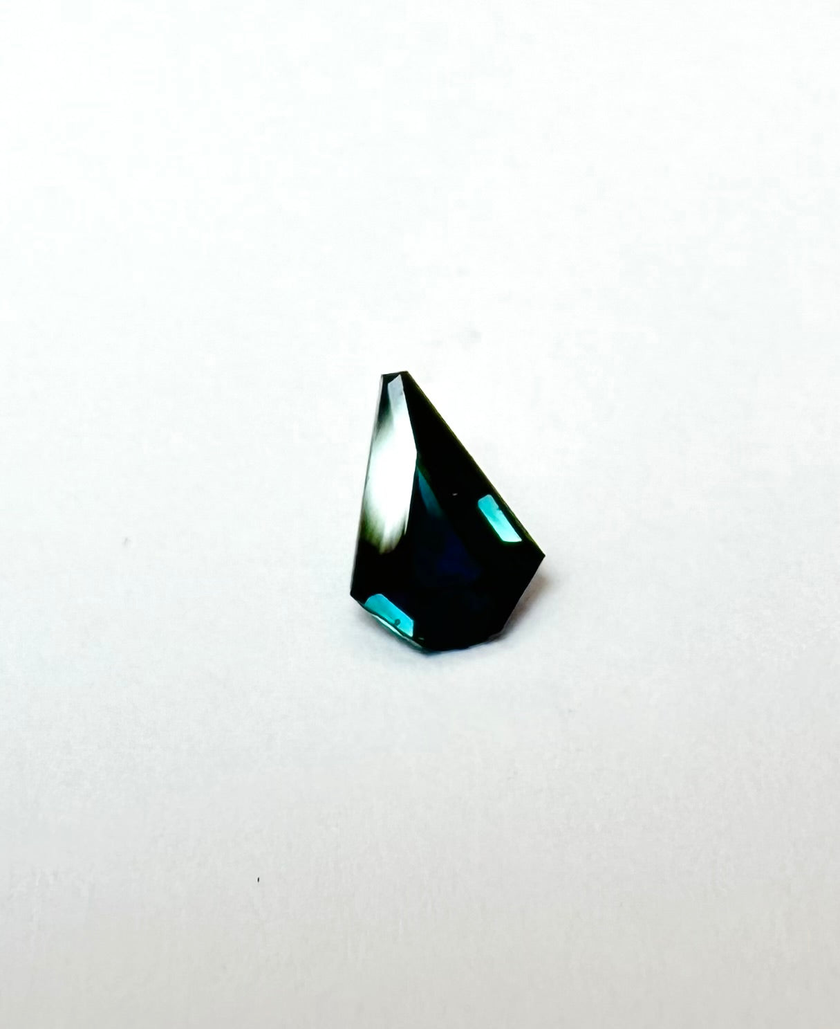 0.67cts 7.73x5.73mm Kite Cut Teal Sapphire