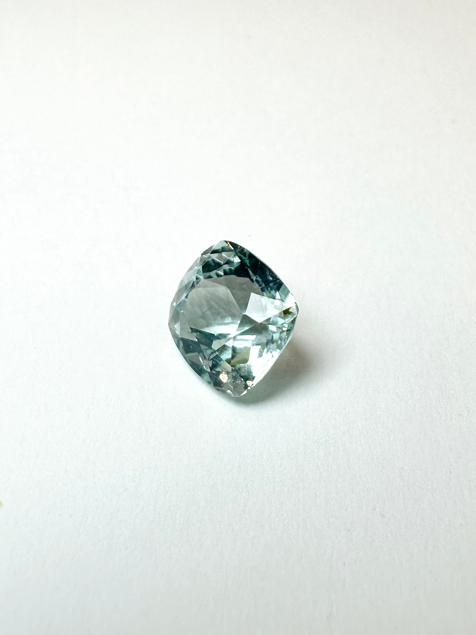 4.00cts 10.26x9.26mm Cushion Aquamarine