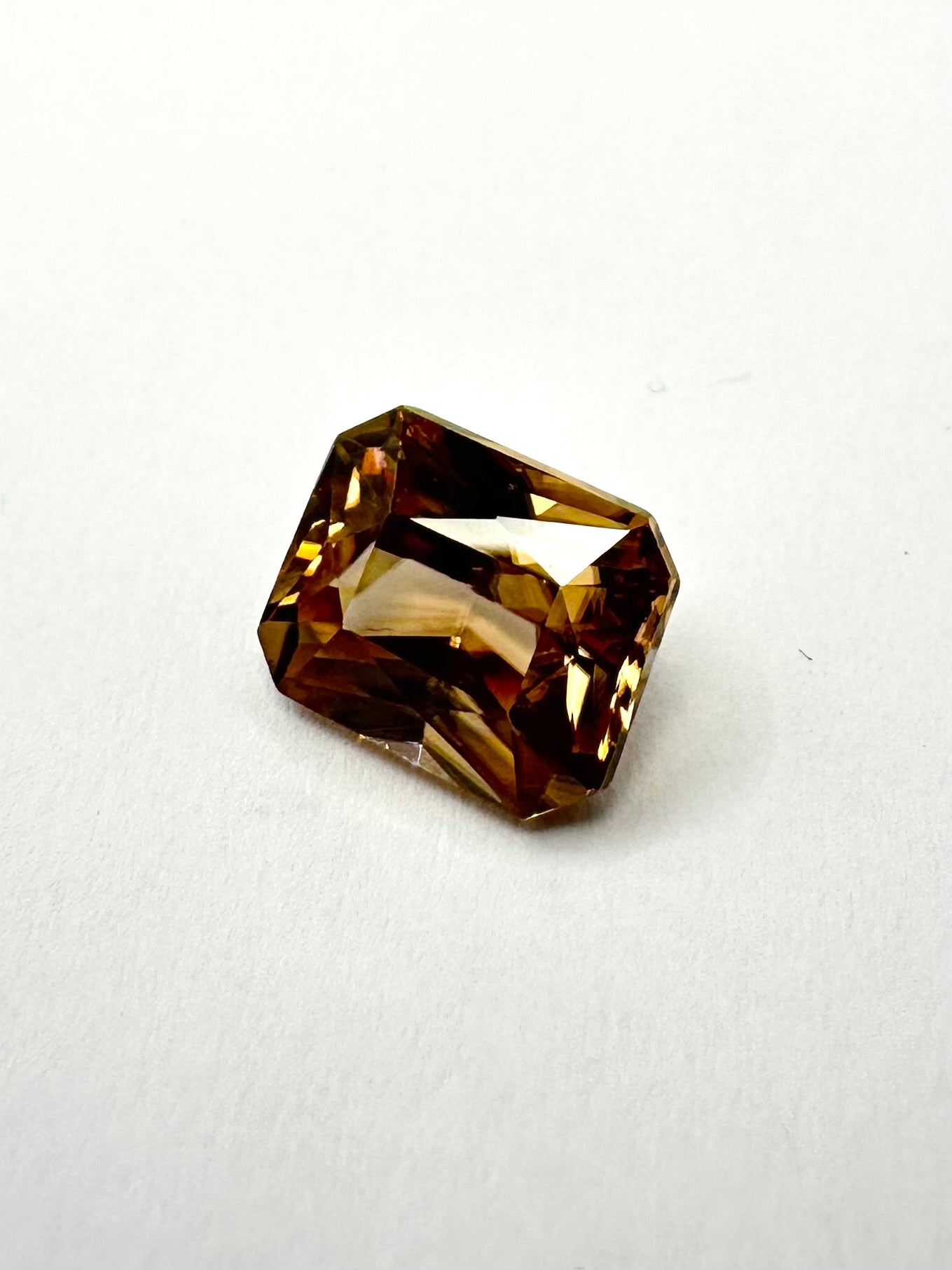 3.97cts 8.93x7.24mm Octagon Champagne Zircon