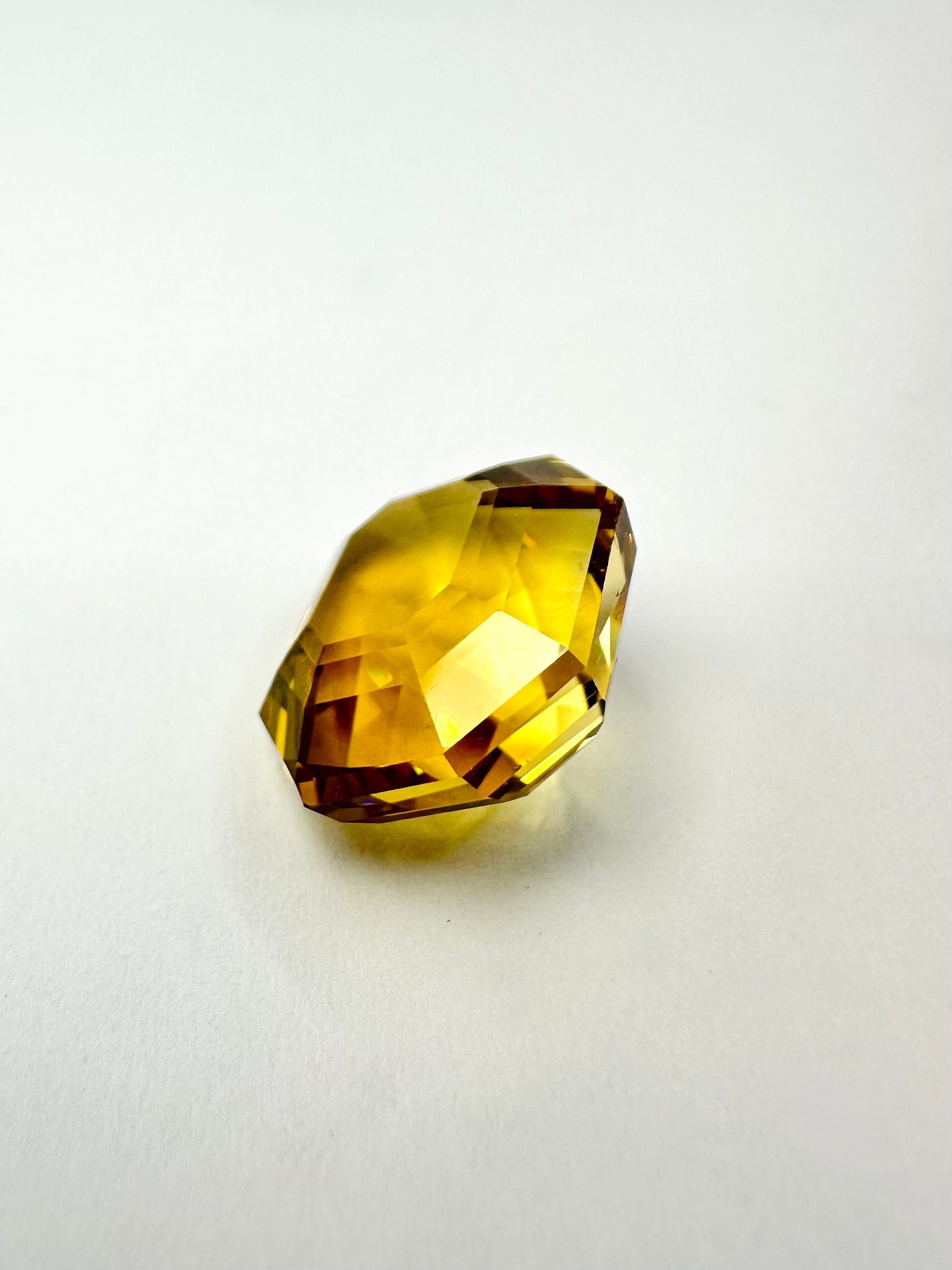 18.91cts 17.01x15.30mm Octagonal Faceted Citrine