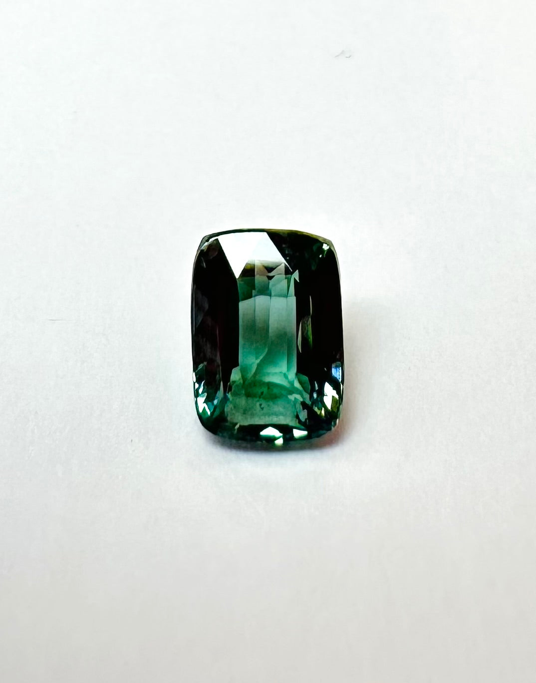 1.57cts 7.13x5.33mm Cushion Faceted Teal Sapphire