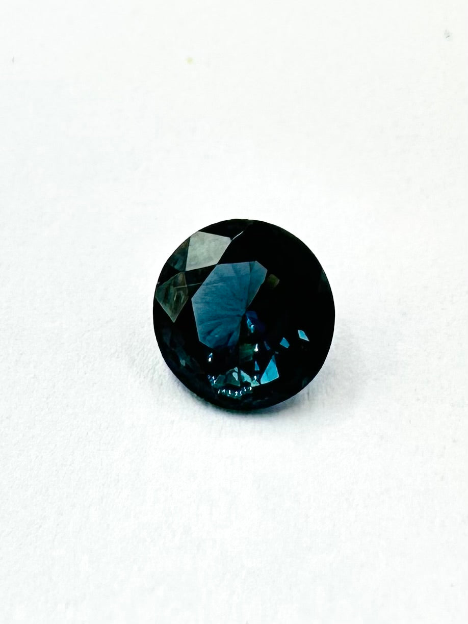 0.87cts 6.26x3.21 round faceted Cobalt Spinel