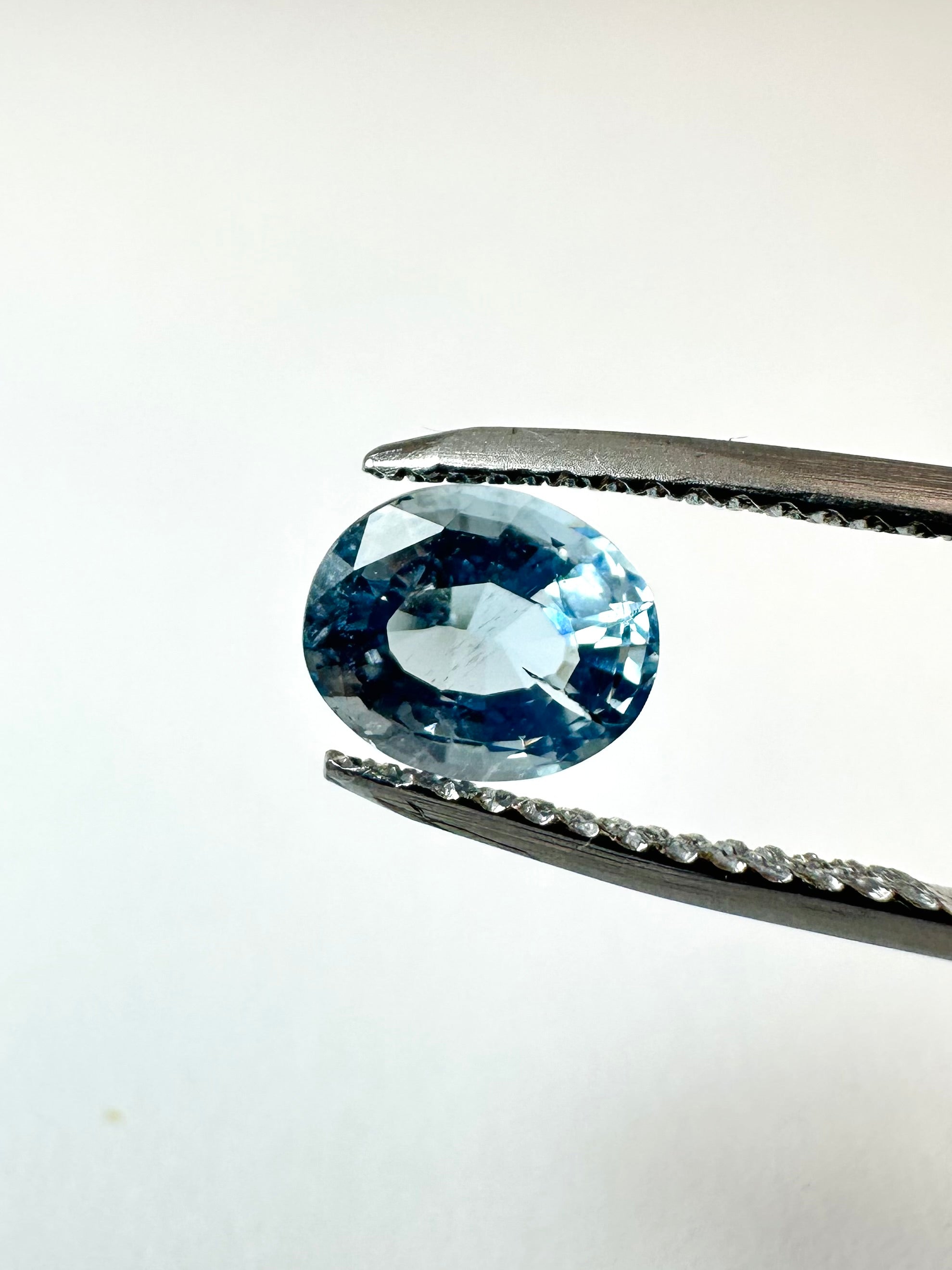 1.16cts 7.64x6.26mm Round Faceted Aquamarine