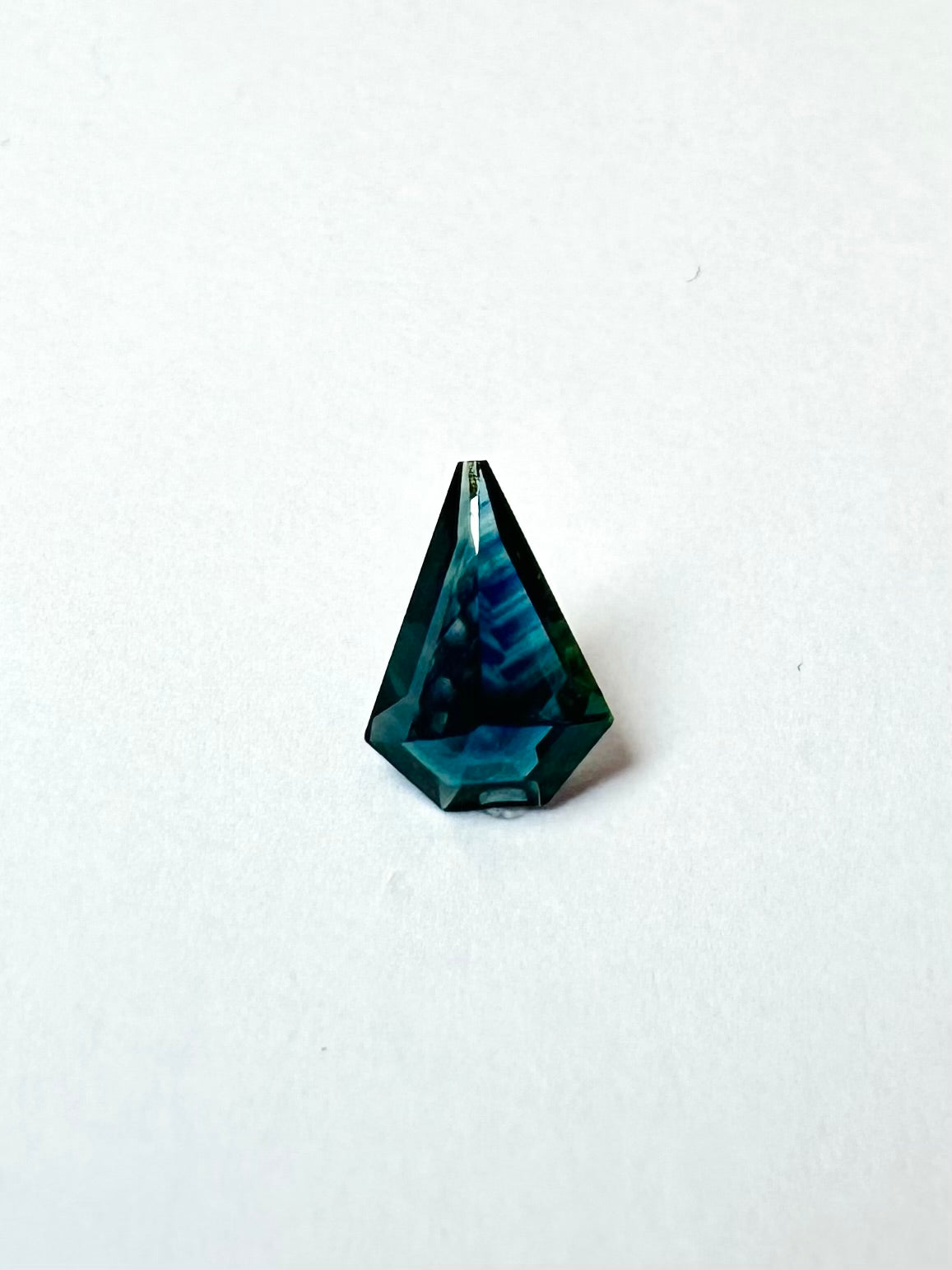 0.86cts 8.35x6.07mm kite faceted Teal Sapphire