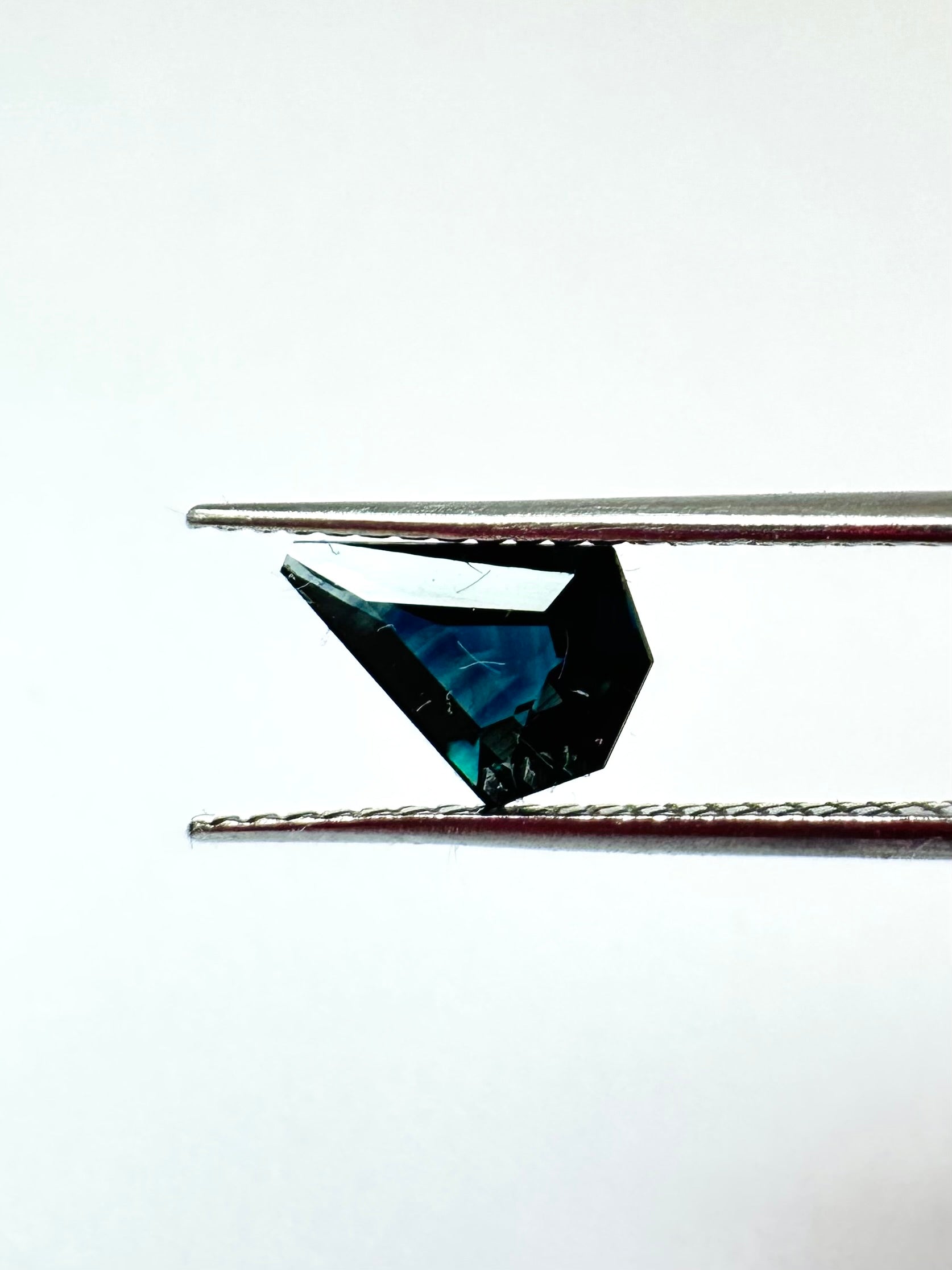 0.86cts 8.35x6.07mm kite faceted Teal Sapphire