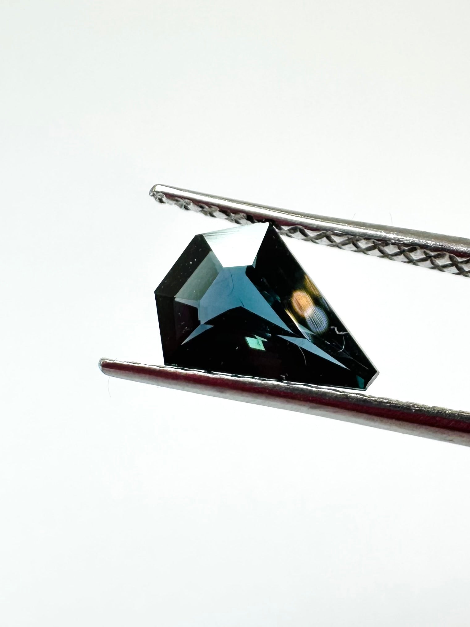 0.67cts 7.73x5.73mm Kite Cut Teal Sapphire
