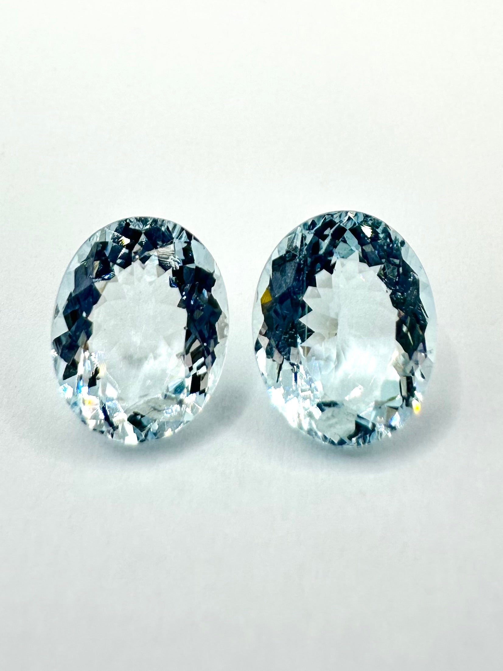 6.36cts 11.40x9.28mm Oval Faceted Aquamarine Pair