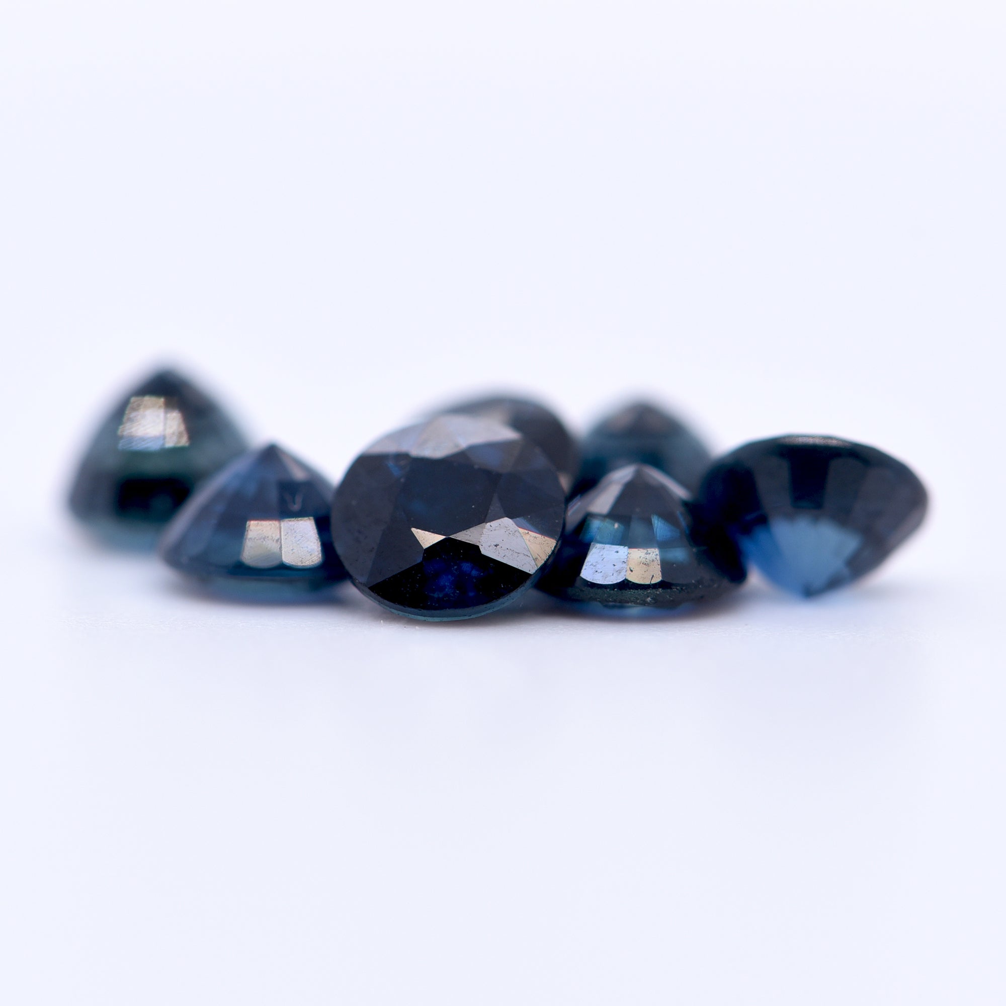 5mm Round Faceted Blue Sapphires