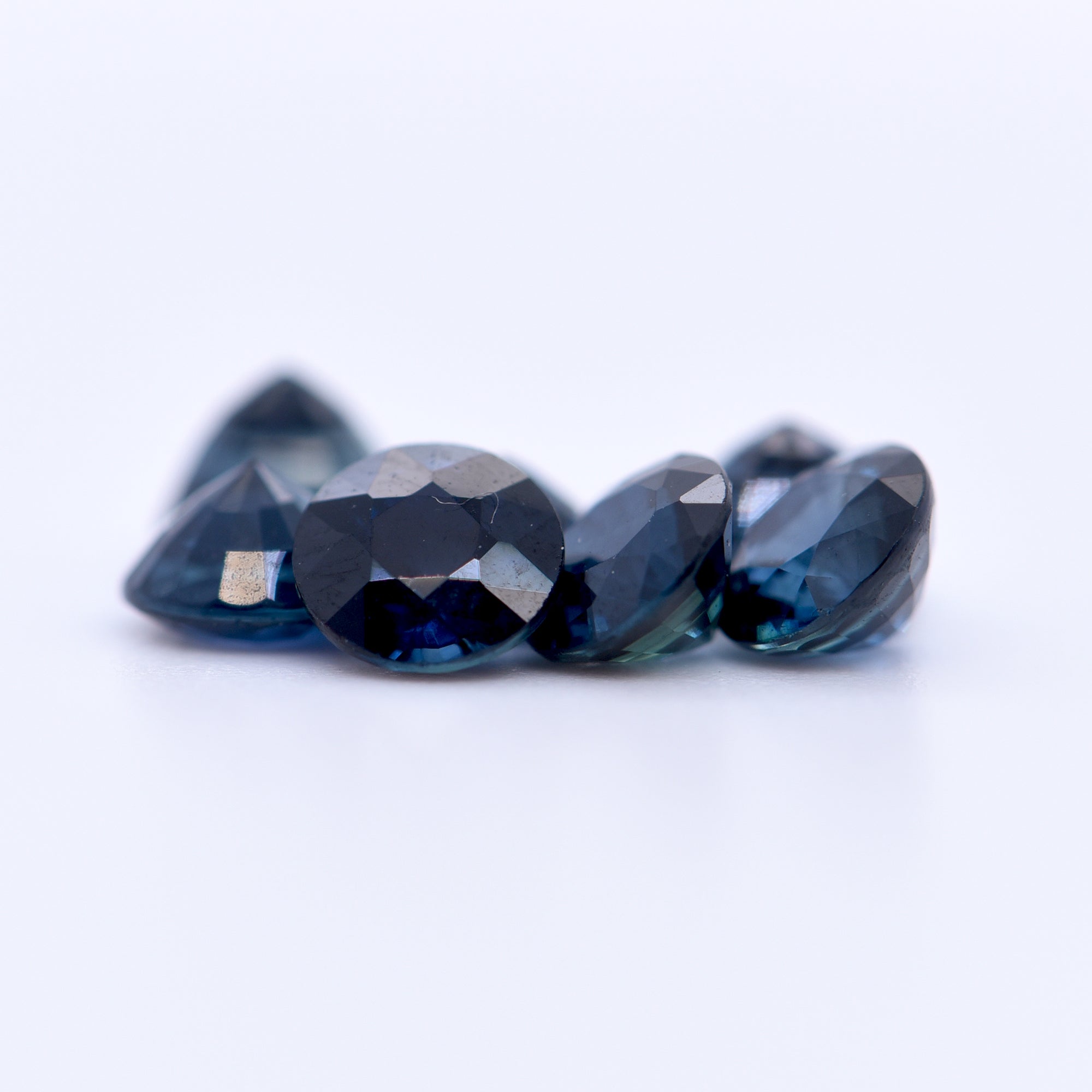 5mm Round Faceted Blue Sapphires