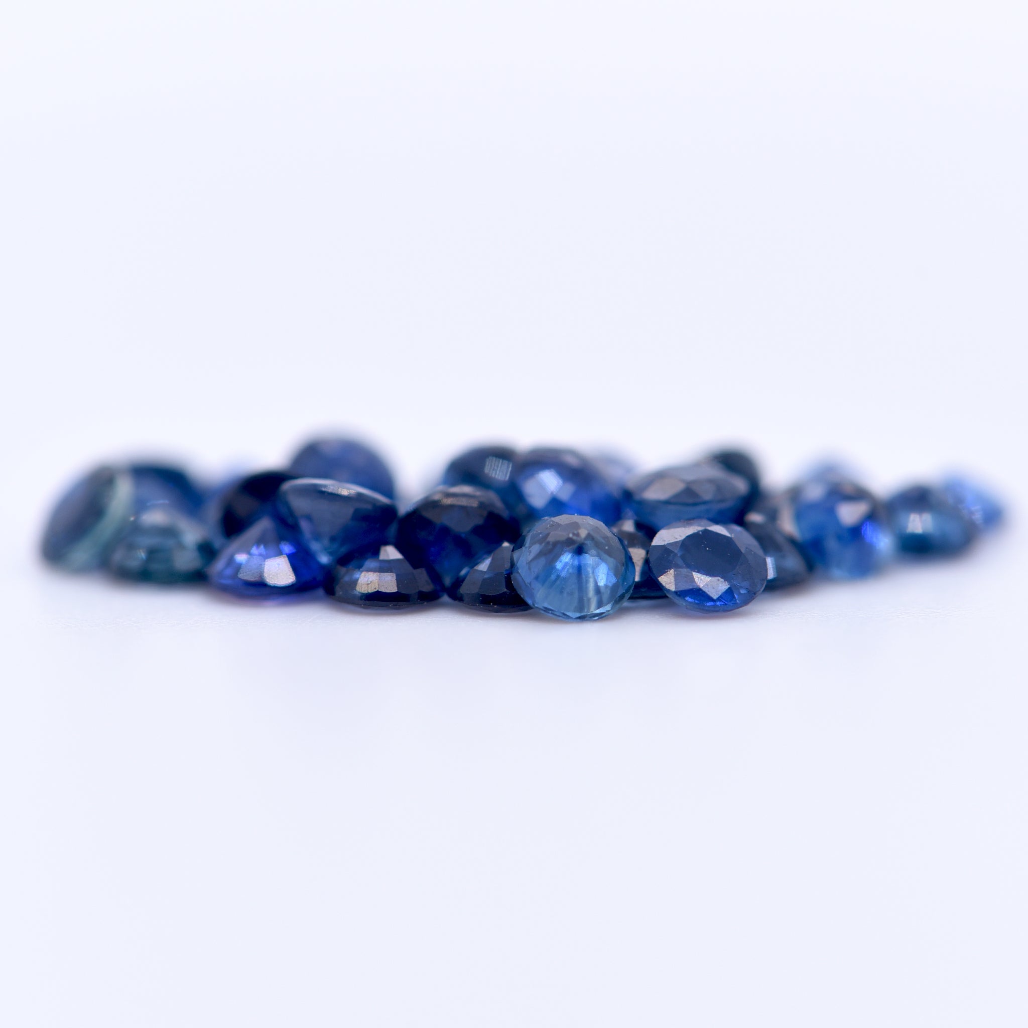 3mm Round Faceted Blue Sapphires