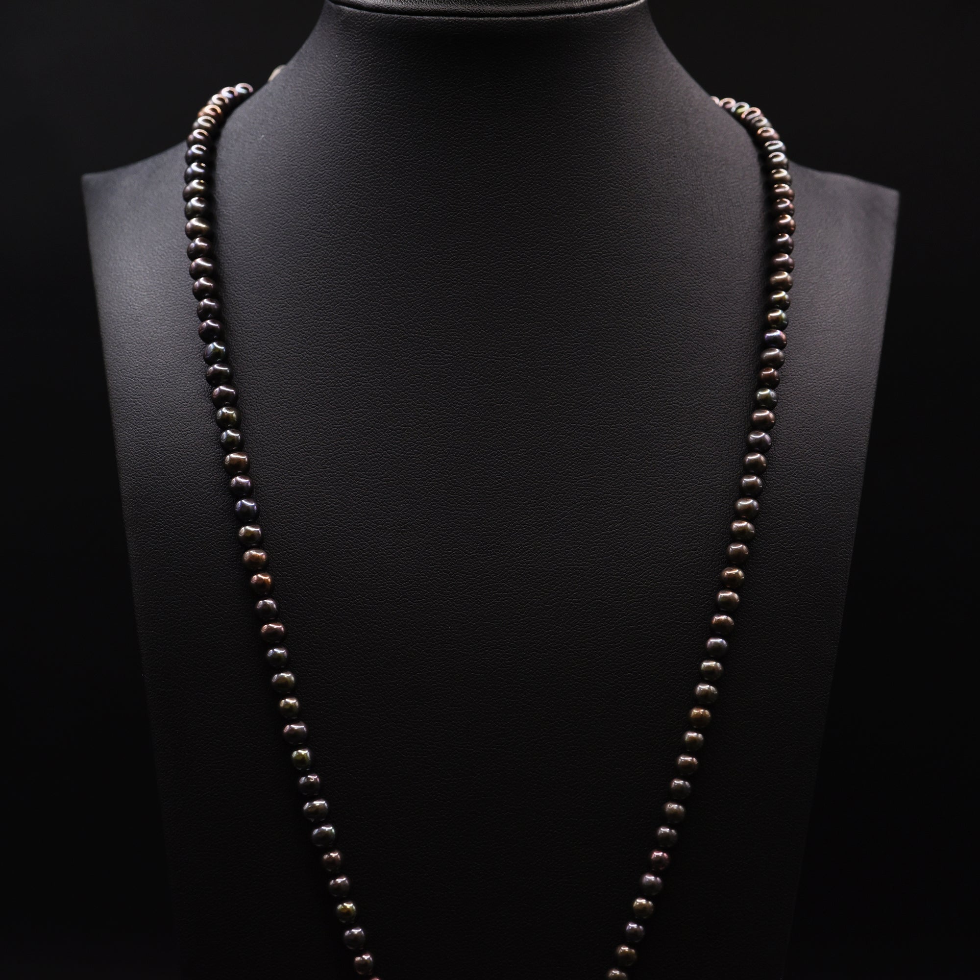 5mm Off Round Black Loose Pearl String