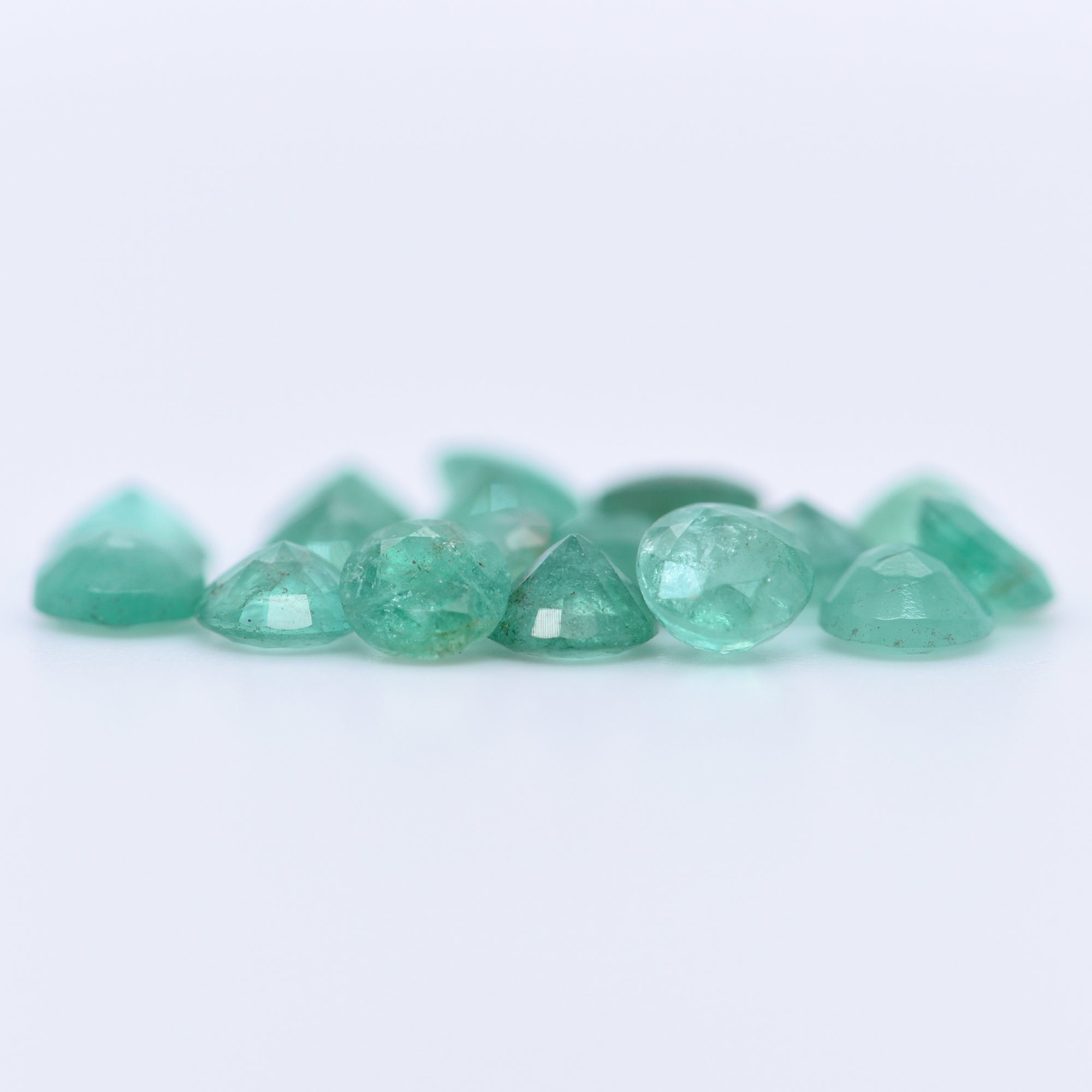 4mm Round Faceted Emeralds