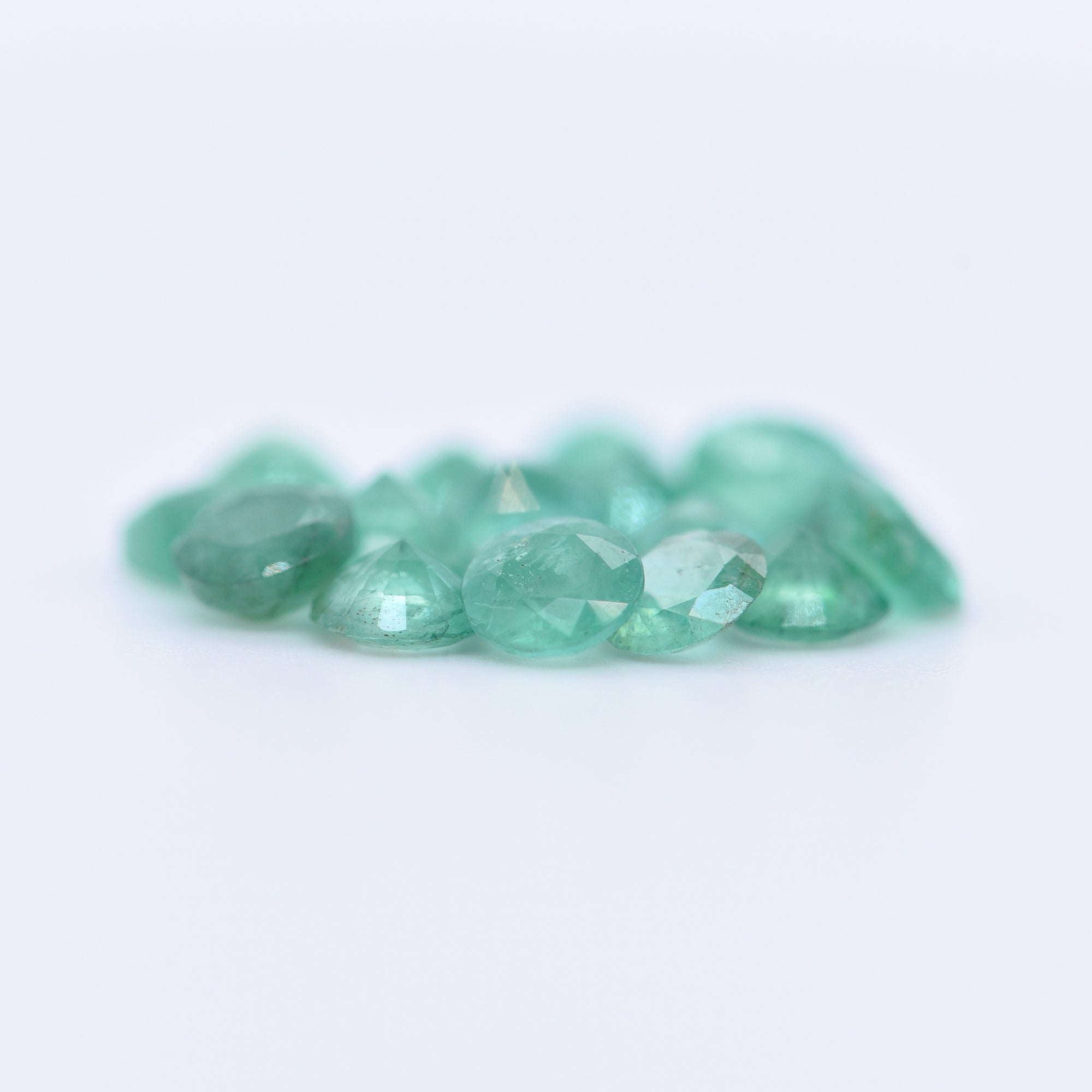 4mm Round Faceted Emeralds