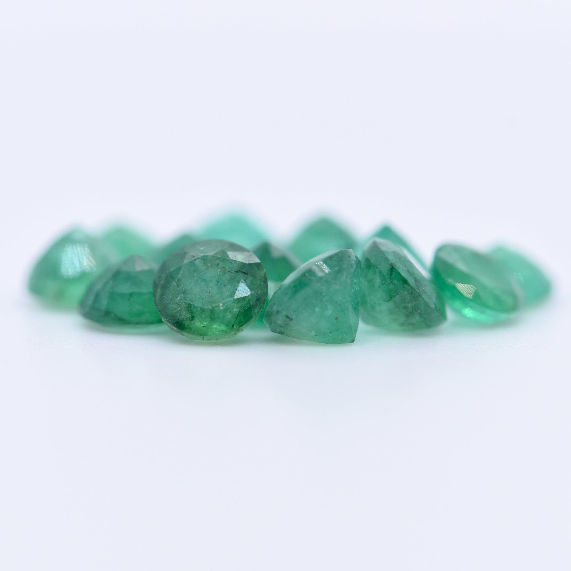 4.5mm Round Faceted Emeralds