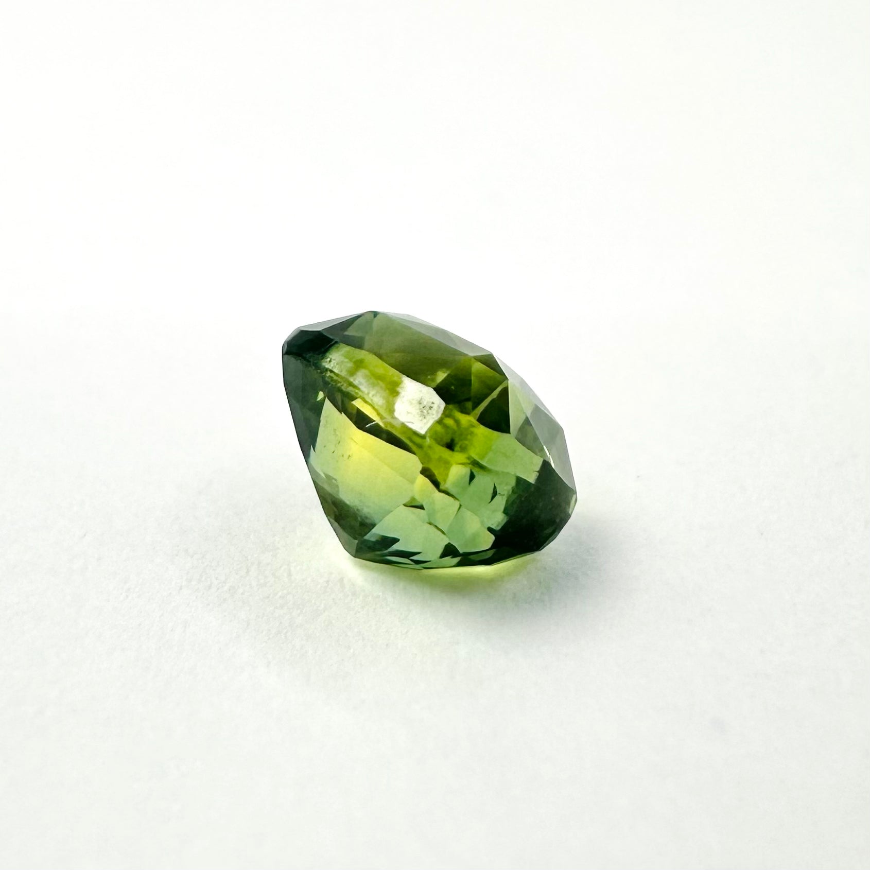1.03cts 5x5mm Cushion Cut Faceted Green Sapphire