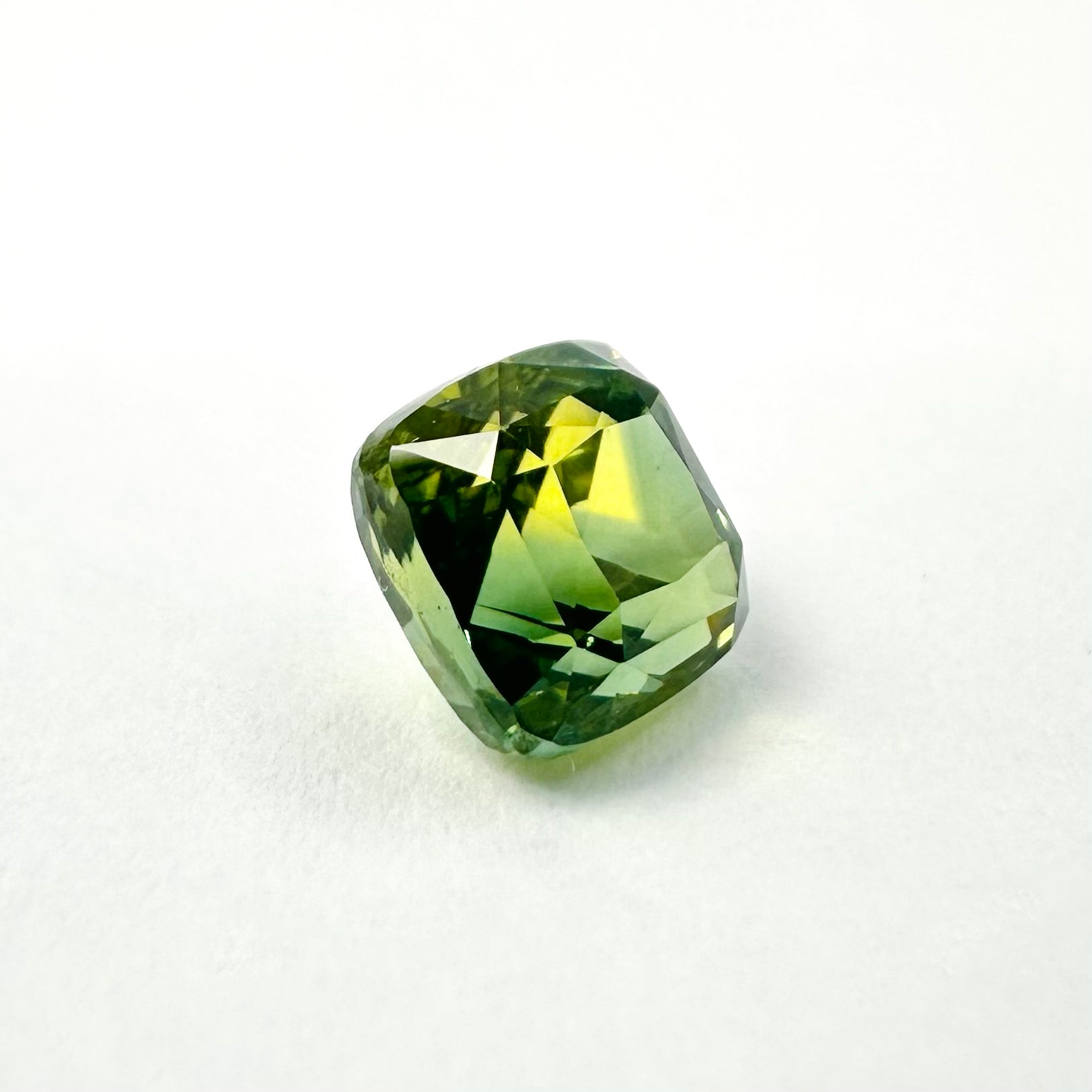 1.03cts 5x5mm Cushion Cut Faceted Green Sapphire