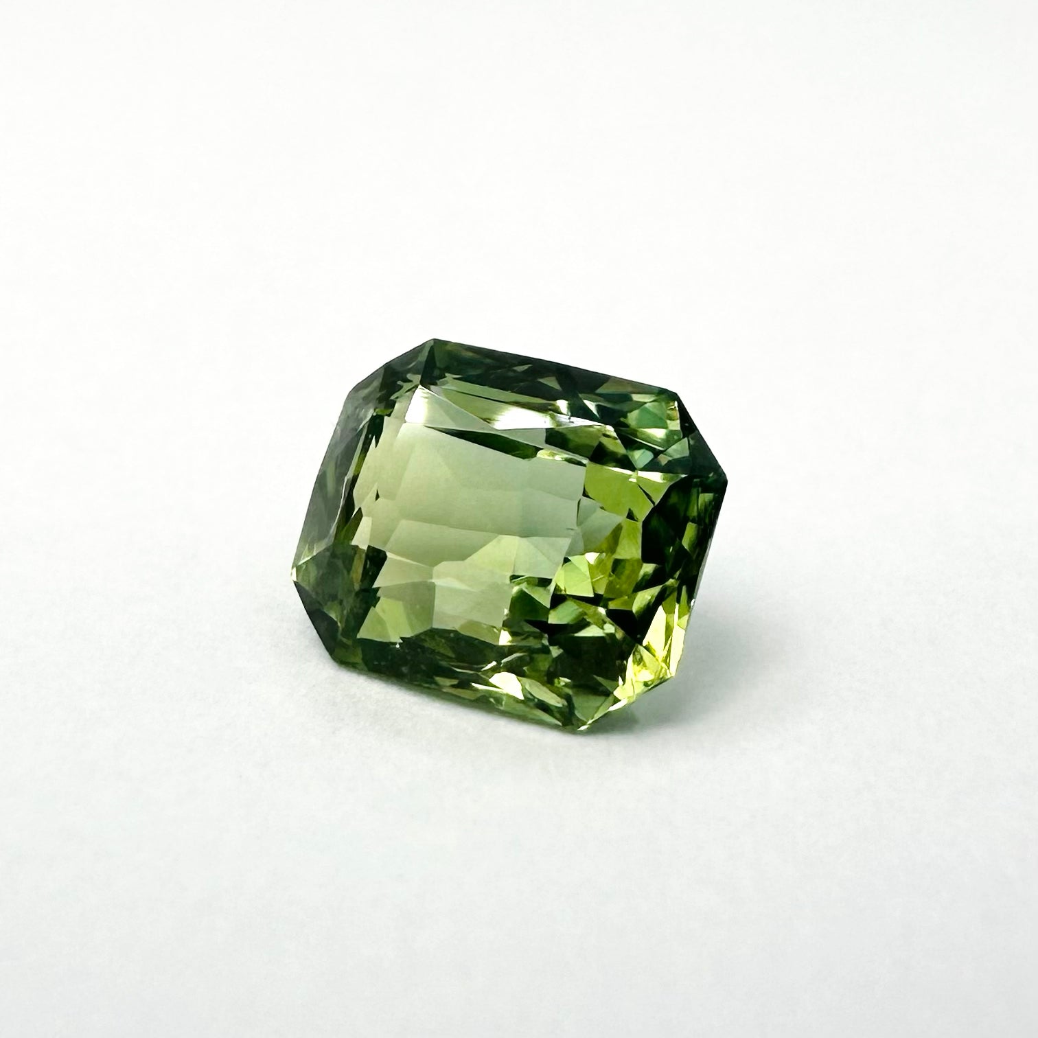 1.06cts 6x5mm Octagon Shaped Green Sapphire