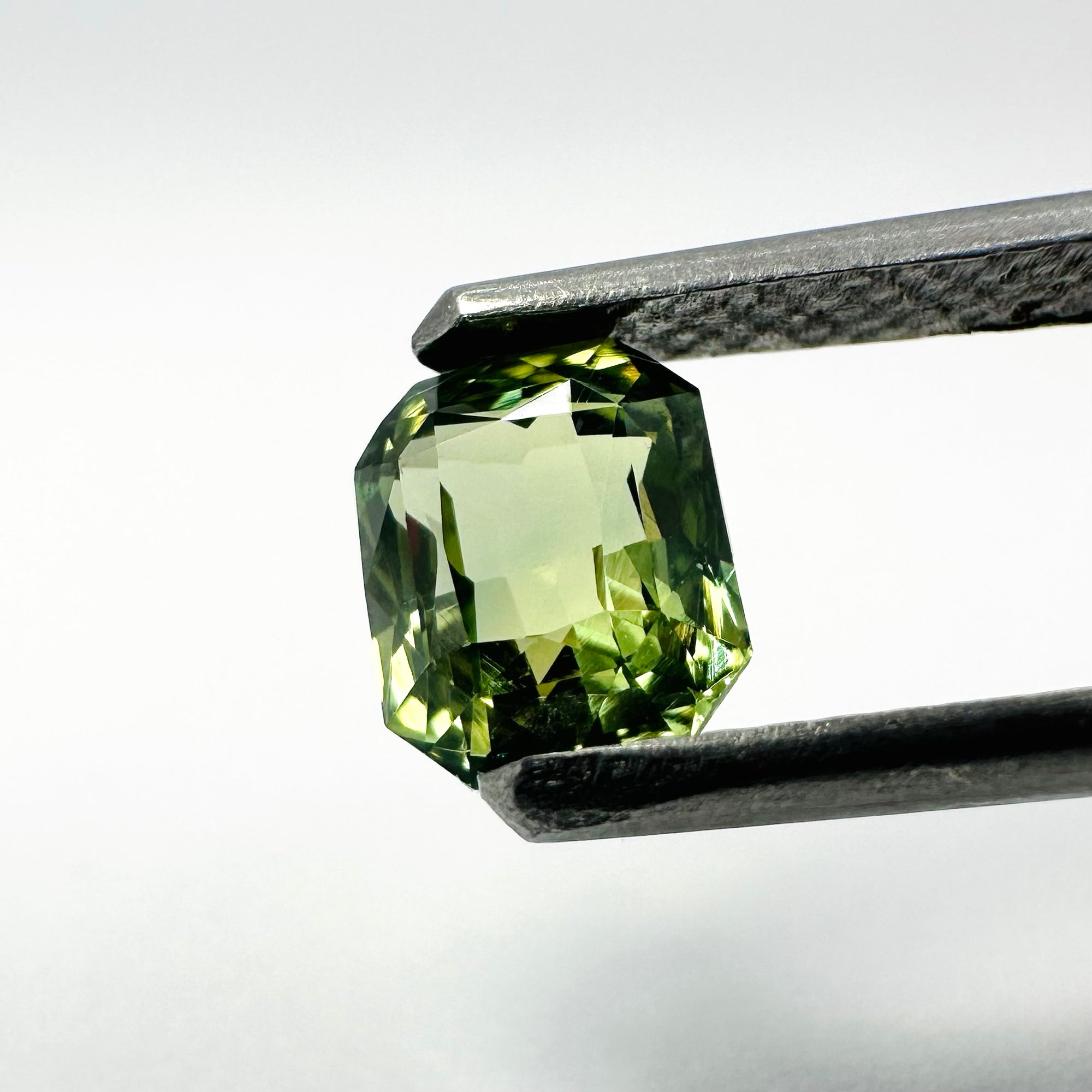 1.06cts 6x5mm Octagon Shaped Green Sapphire