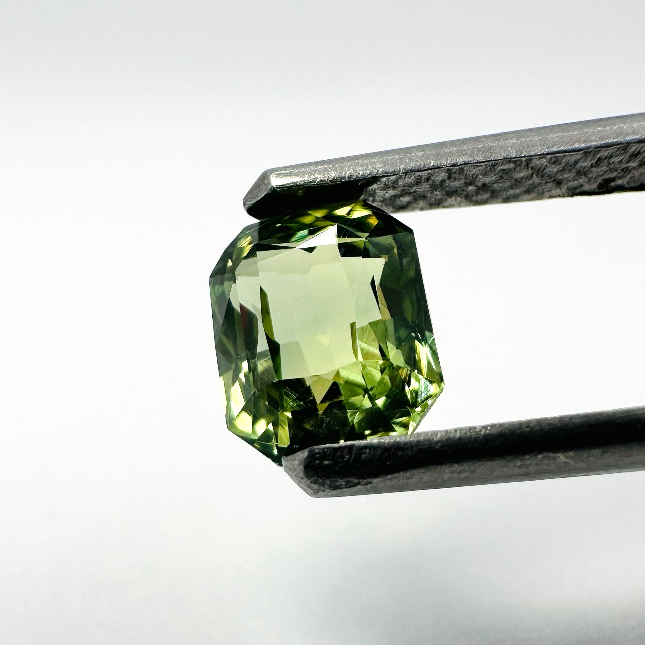 1.06cts 6x5mm Octagon Shaped Green Sapphire