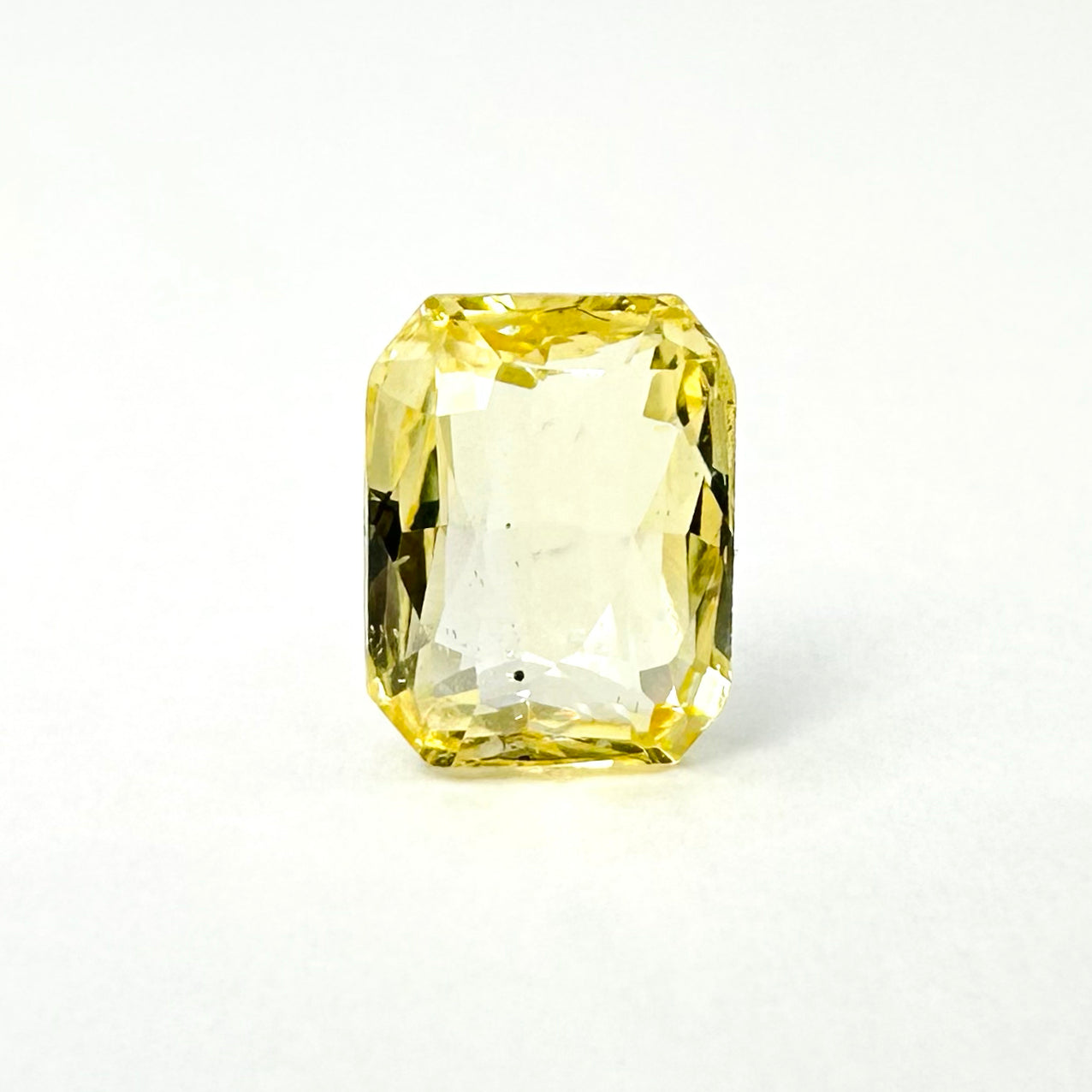 1.24cts 6.7x5.2mm Octagon Shaped Yellow Sapphire