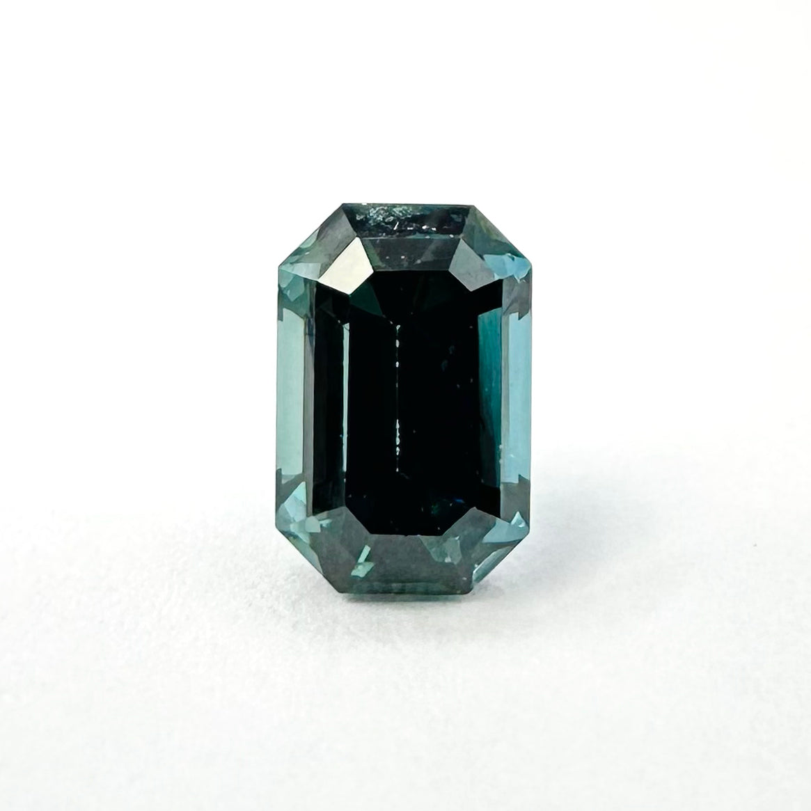 0.94cts 6.2x4mm Octagon Shaped Blue-Teal Sapphire