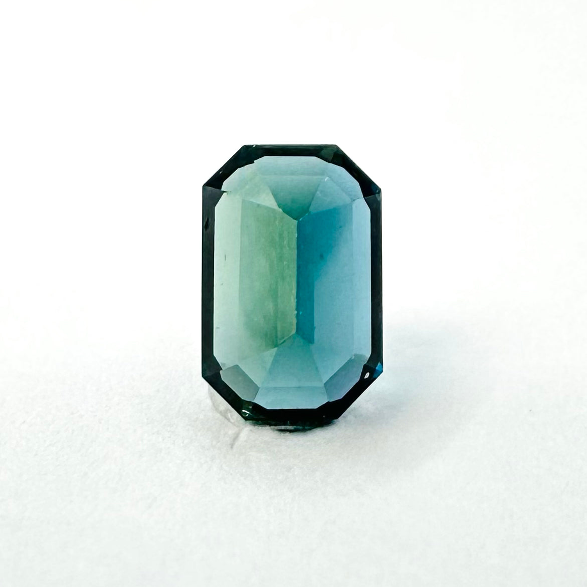 0.94cts 6.2x4mm Octagon Shaped Blue-Teal Sapphire