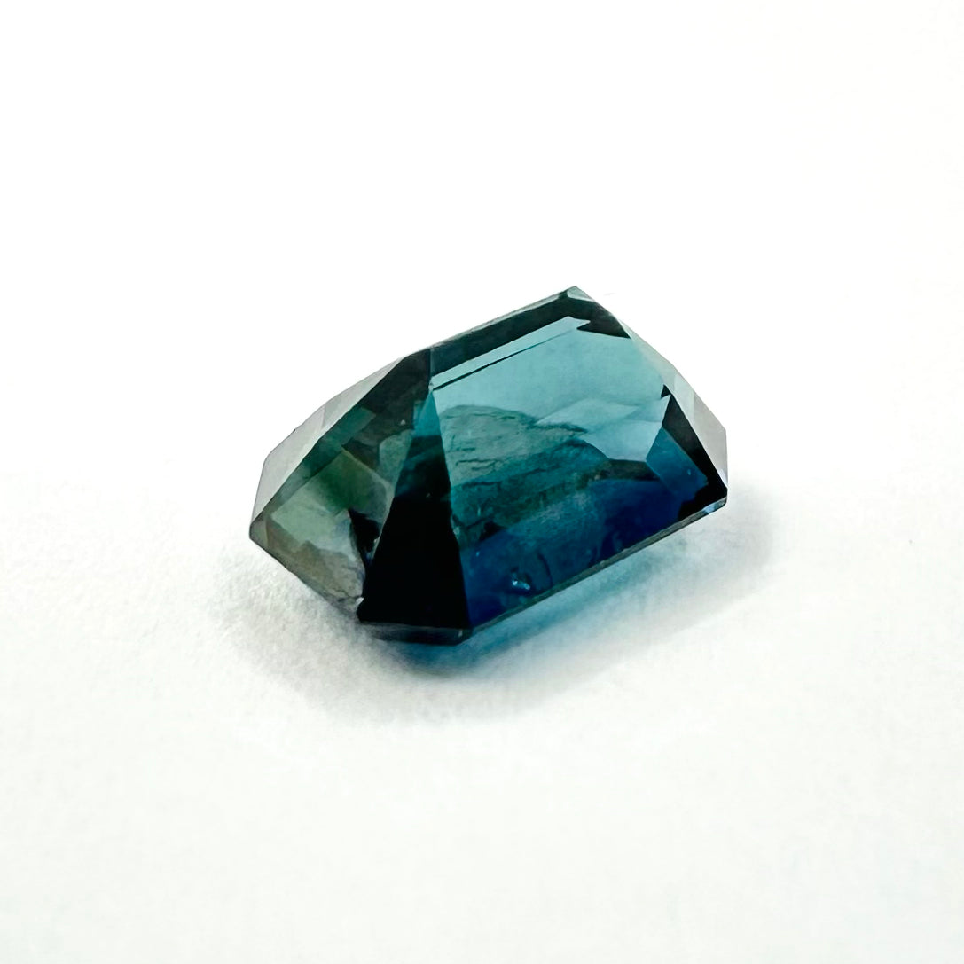 0.94cts 6.2x4mm Octagon Shaped Blue-Teal Sapphire