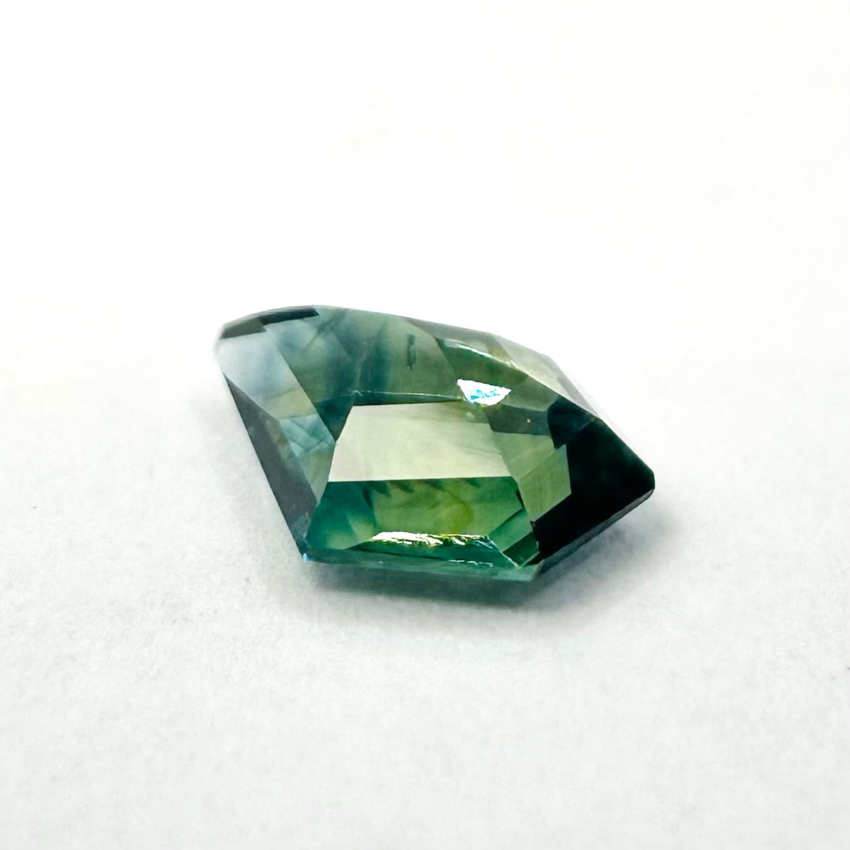 0.70cts 7x5.5mm Fancy Cut Kite Teal Sapphire