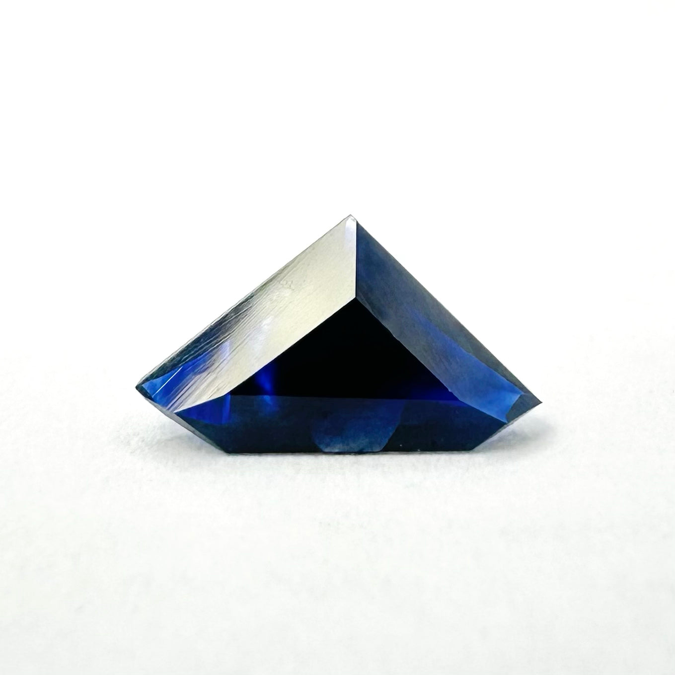 0.43cts 8x4.7mm Fancy Cut Kite-Shield Blue Sapphire