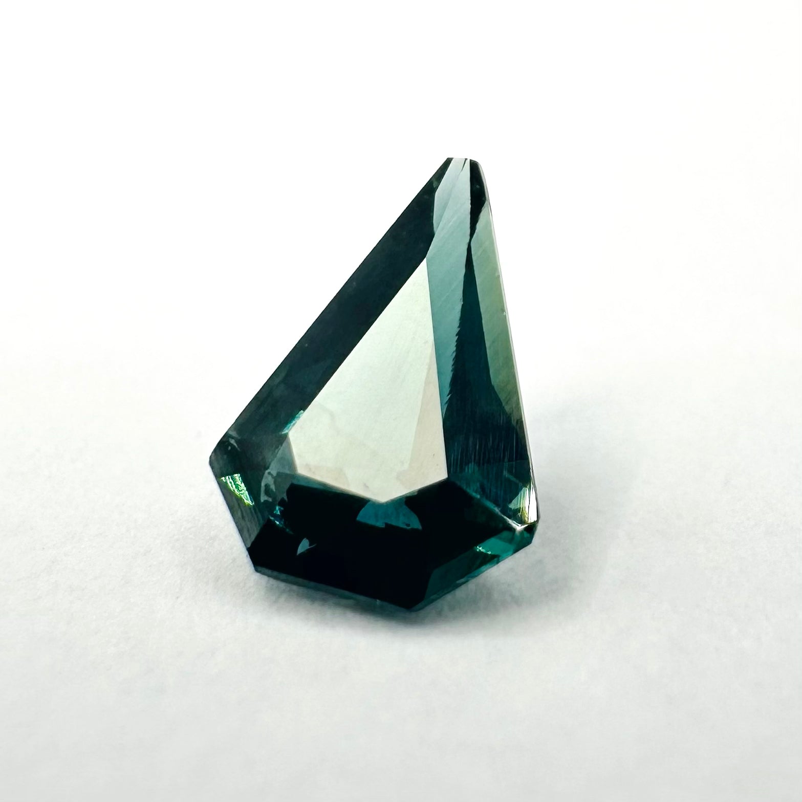0.86cts 8x6mm Fancy Cut Kite Teal Sapphire
