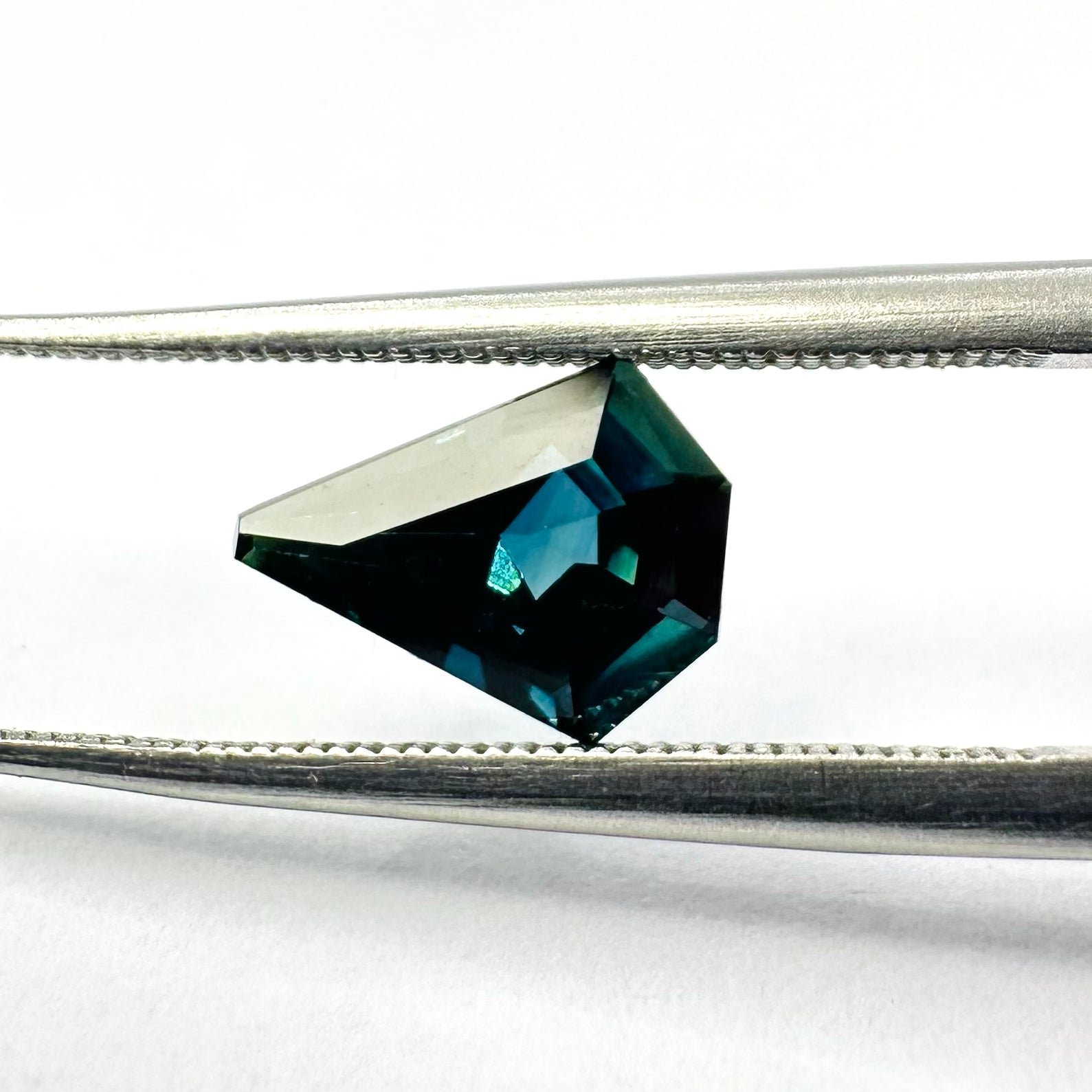 0.95cts 7.5x6 Fancy Cut Kite Teal Sapphire