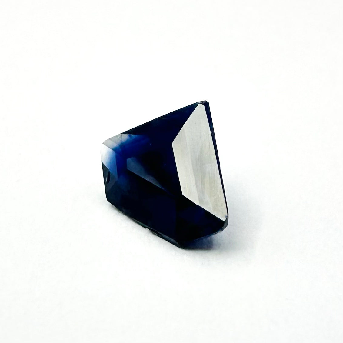 1.06cts 8.3x6.5mm Fancy Cut Kite-Shield Blue Sapphire