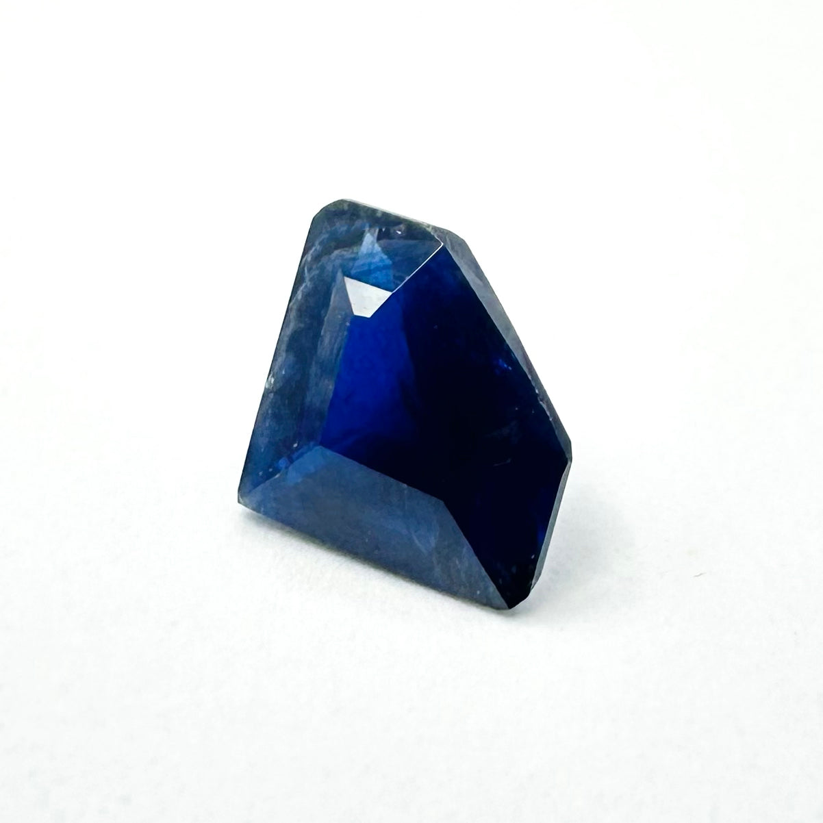 1.06cts 8.3x6.5mm Fancy Cut Kite-Shield Blue Sapphire