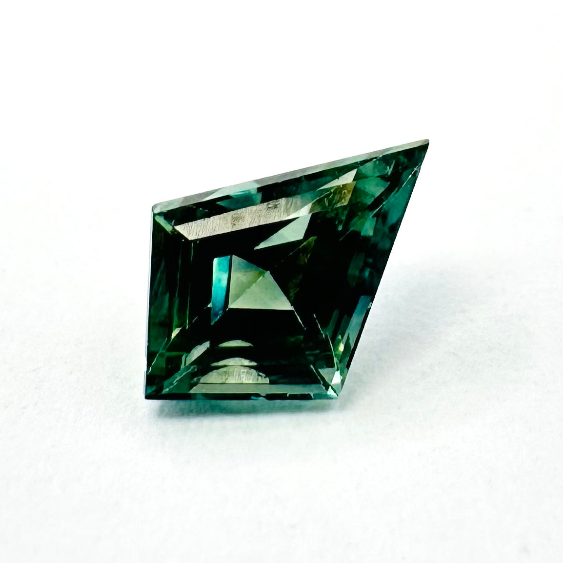 1.02cts 8.5x6mm Kite Shaped Teal Sapphire