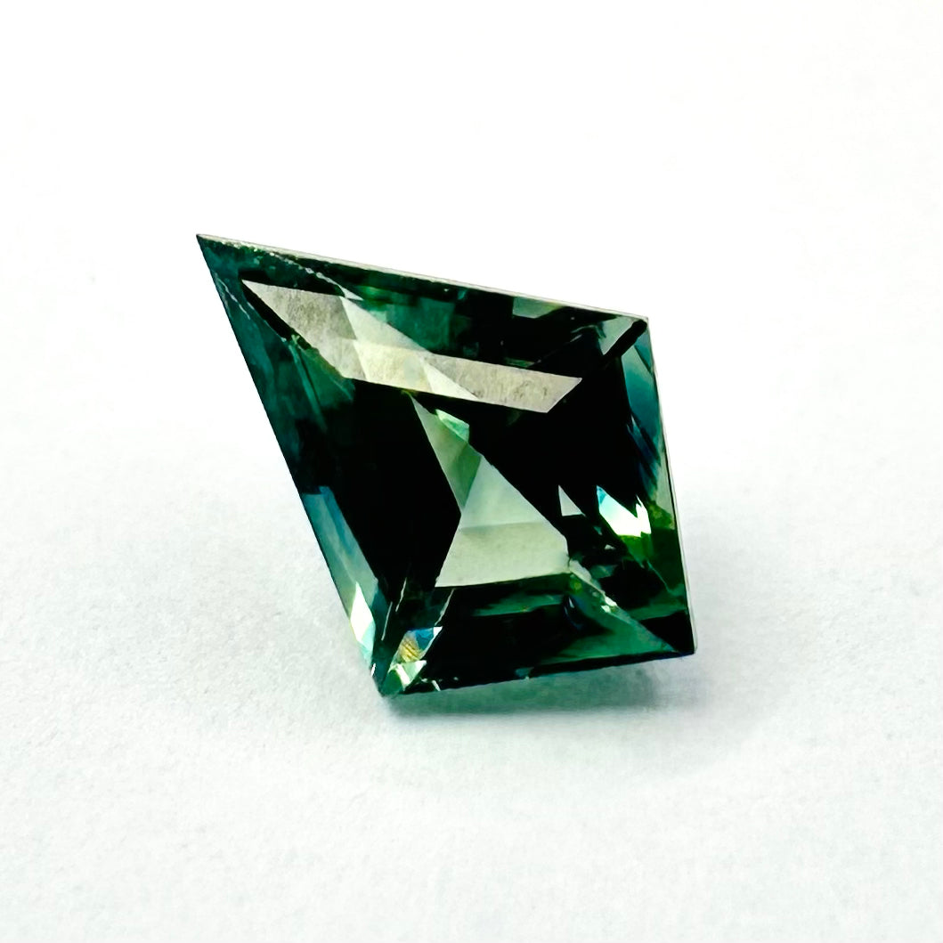1.02cts 8.5x6mm Kite Shaped Teal Sapphire