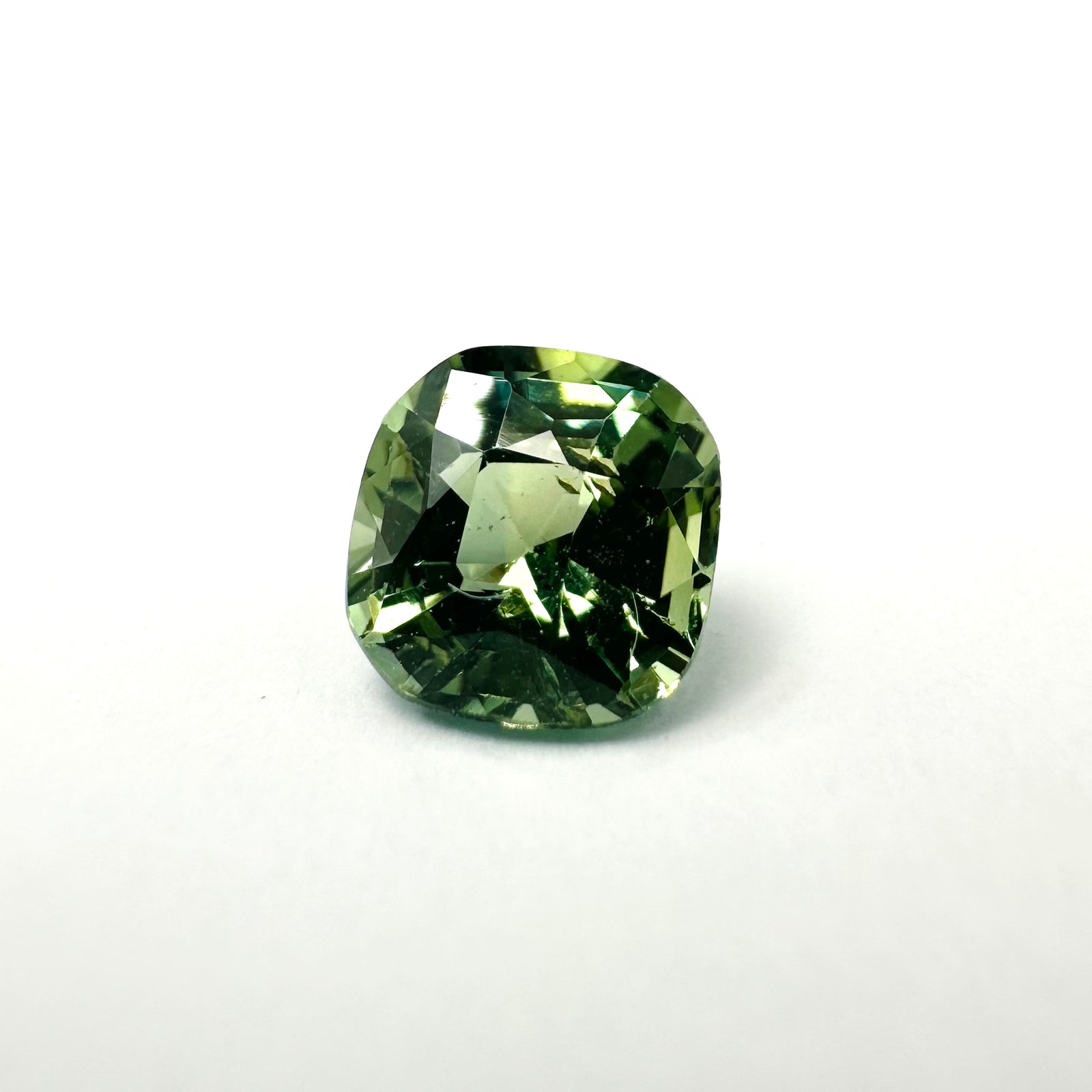 1.05cts 5.7x5.5mm Cushion Shaped Green Sapphire