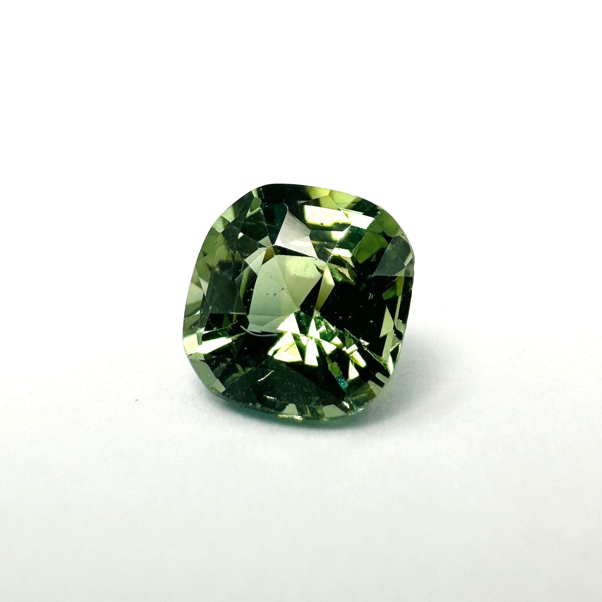 1.05cts 5.7x5.5mm Cushion Shaped Green Sapphire