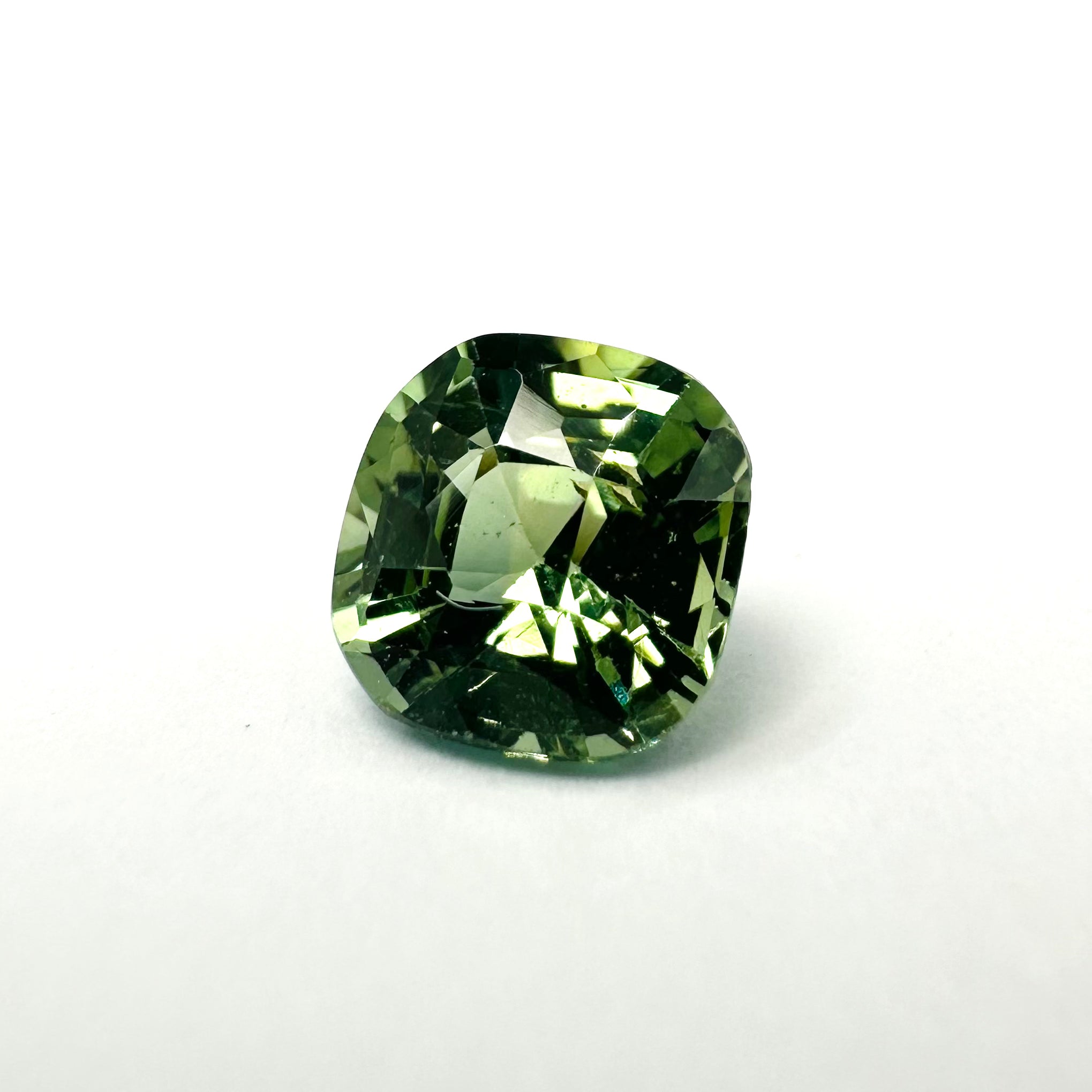1.05cts 5.7x5.5mm Cushion Shaped Green Sapphire
