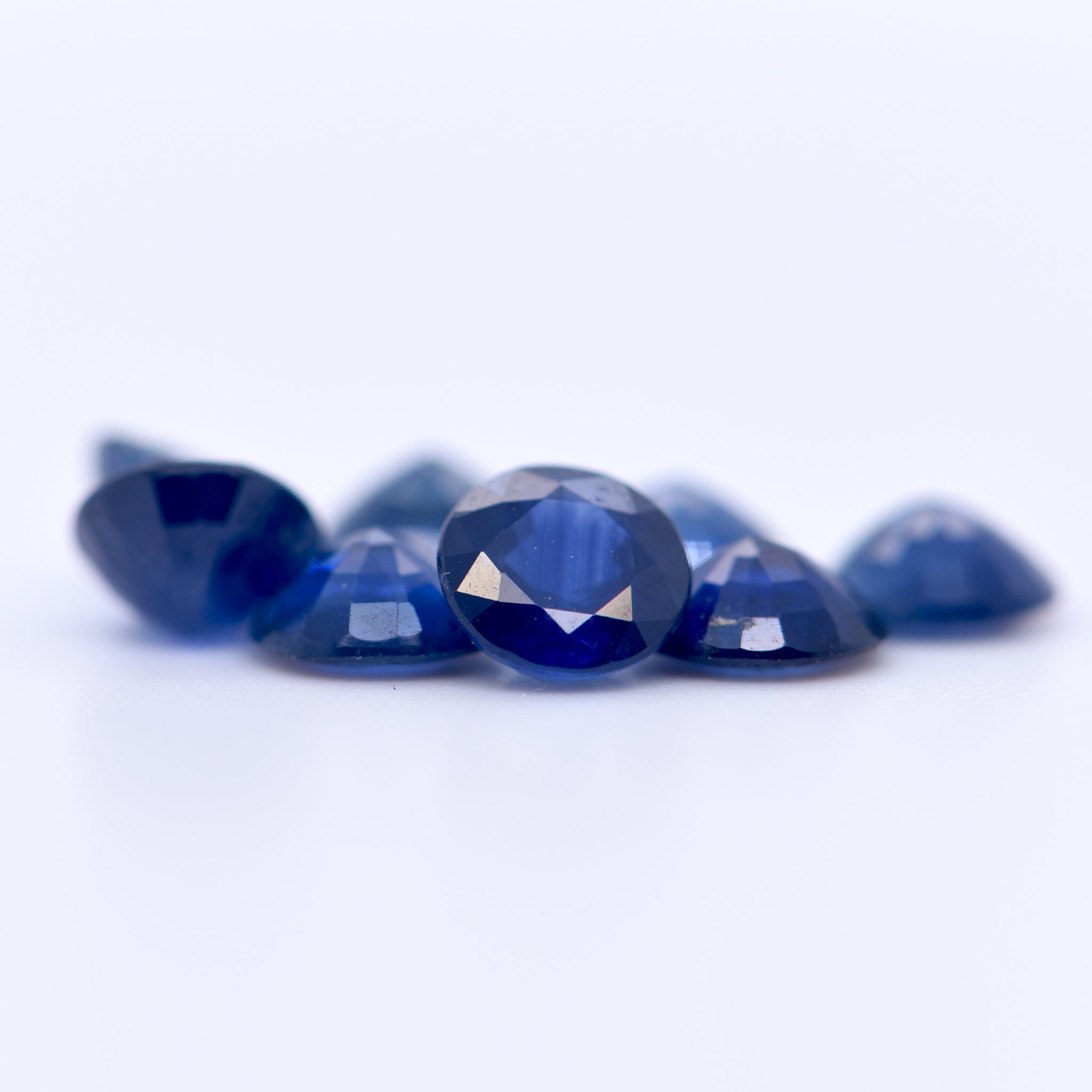 5.25mm Round Faceted Blue Sapphires