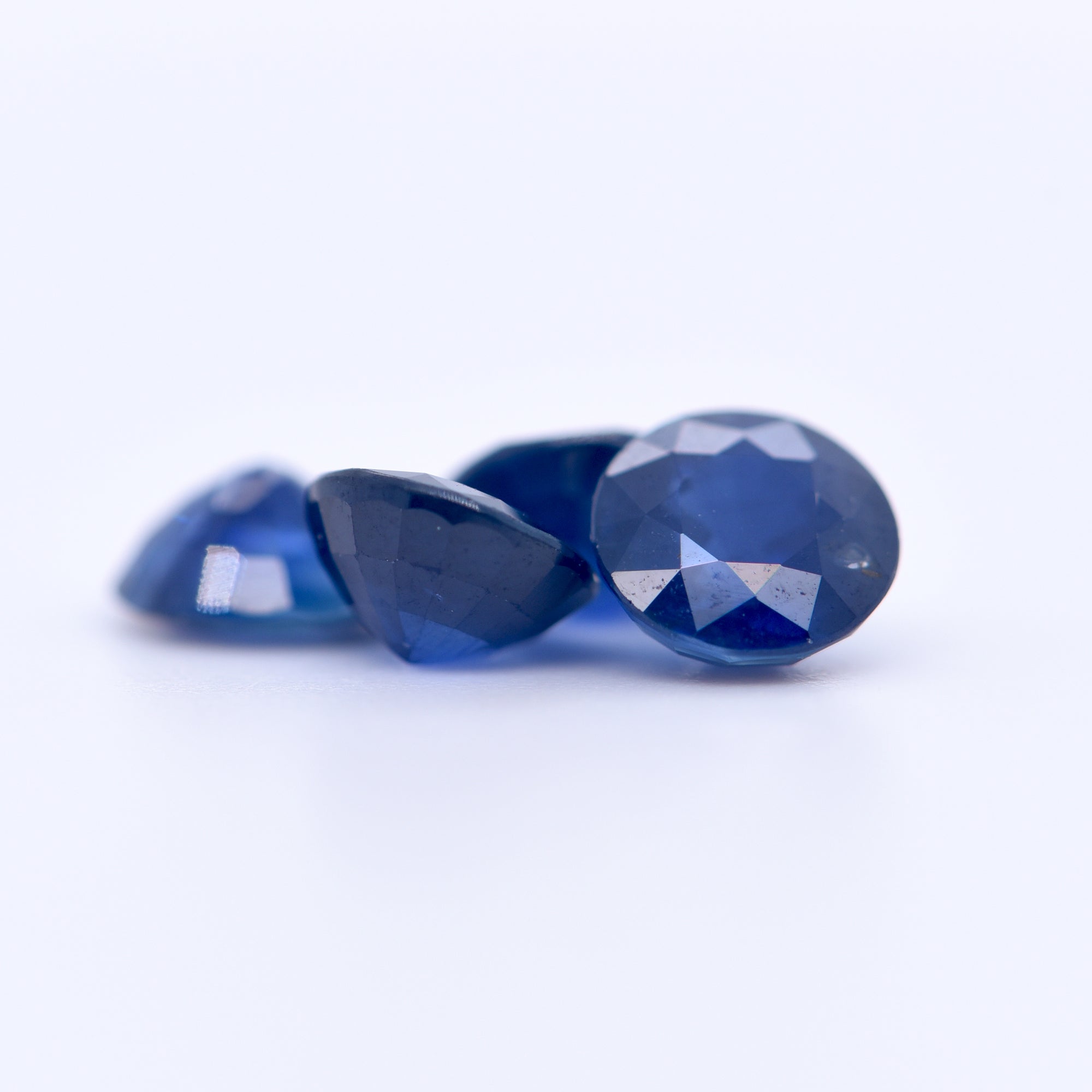 5.75mm Round Faceted Blue Sapphires