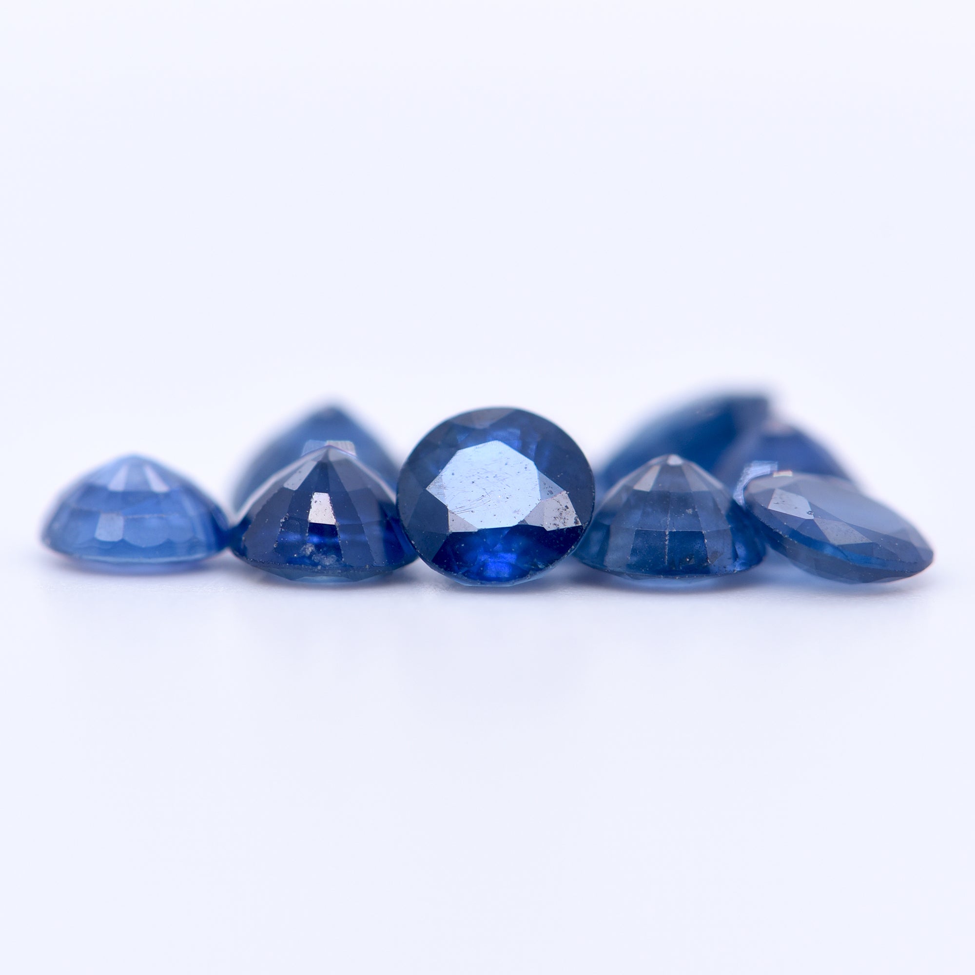 4.75mm Round Faceted Blue Sapphires