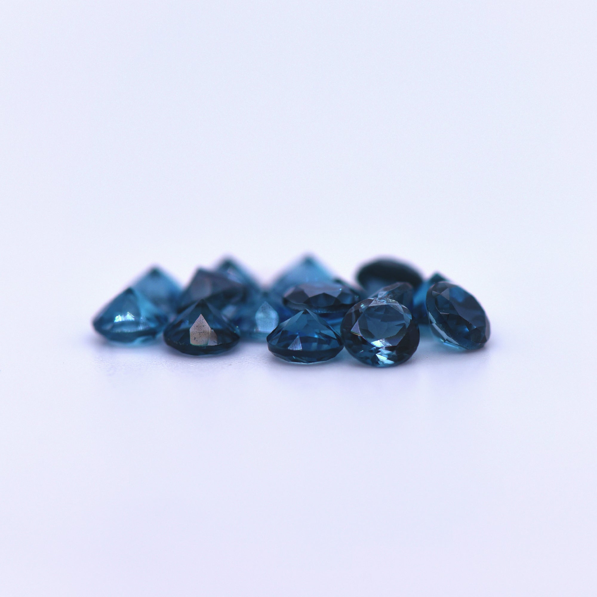 4.25mm Round Faceted London Blue Topaz